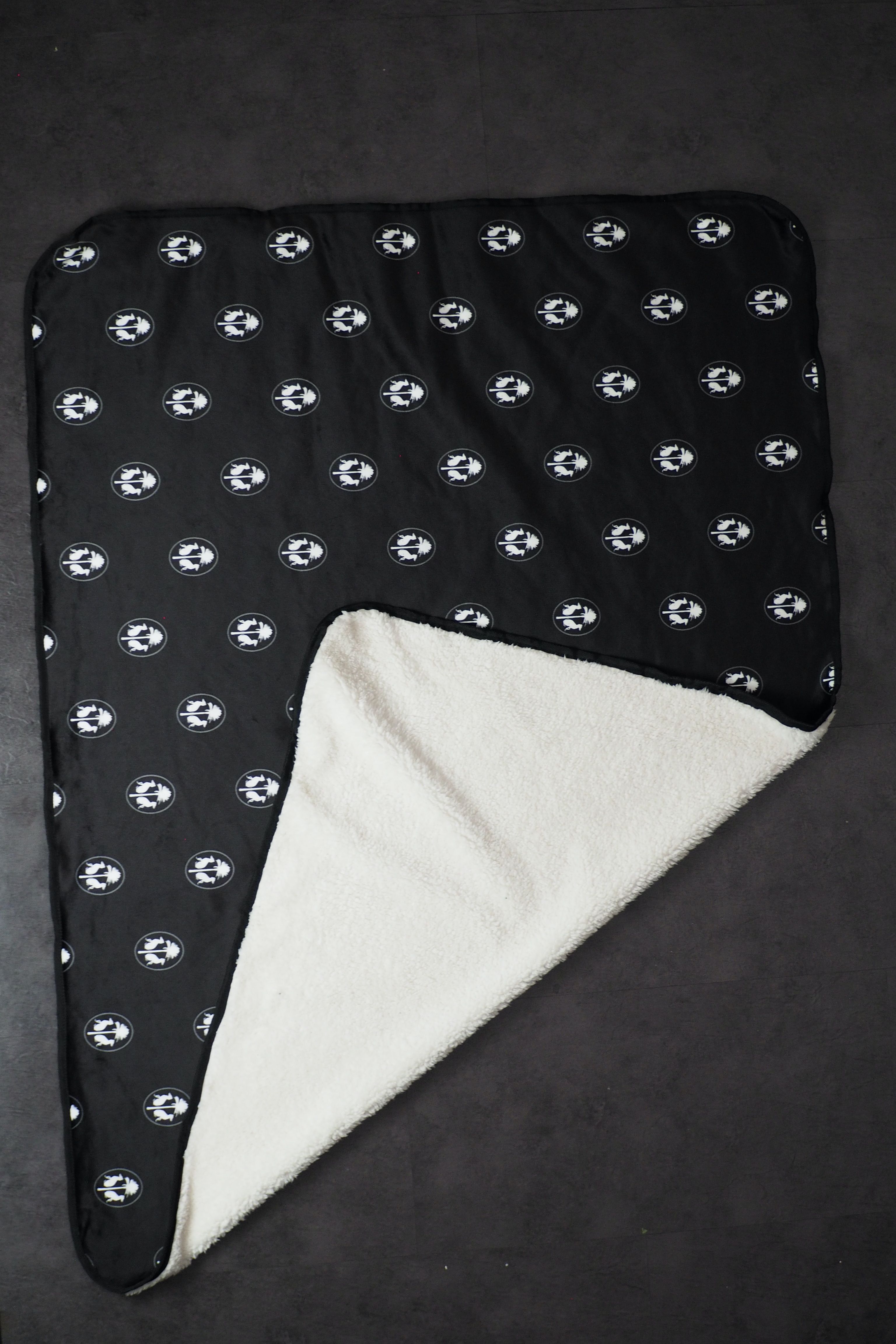Hundereisedecke All Over Print - Schwarz