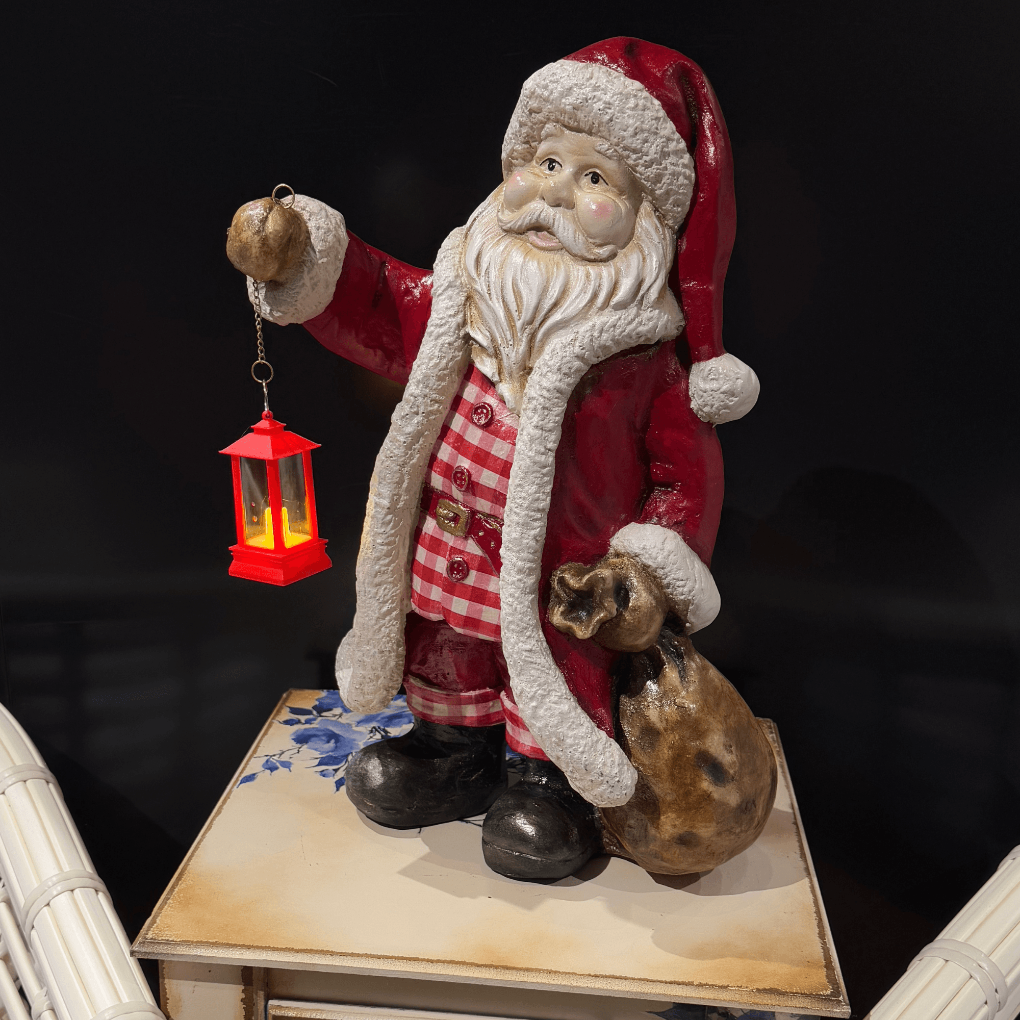  Santa Claus Lantern Sculpture - Illuminated Christmas Decor with Red Lantern & Gift Sack