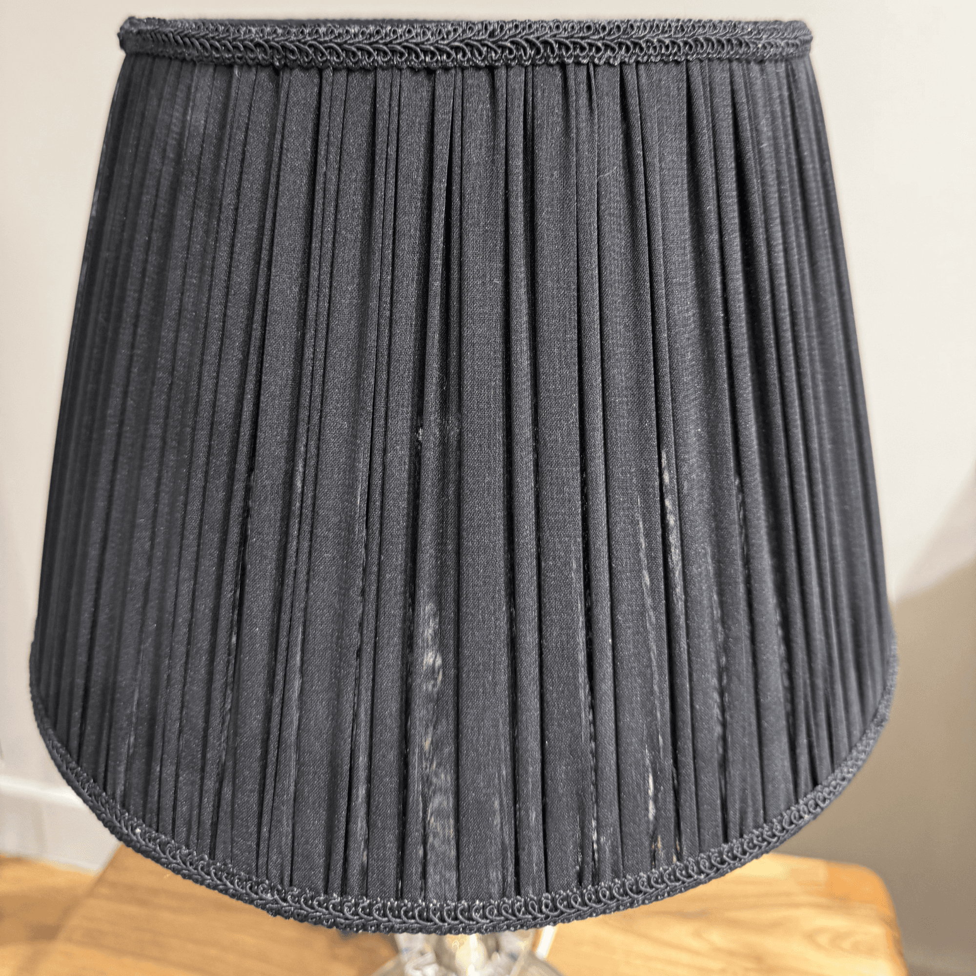 Ferozzi Black & Antique Brass Crystal Table Lamp – Handcrafted Vintage