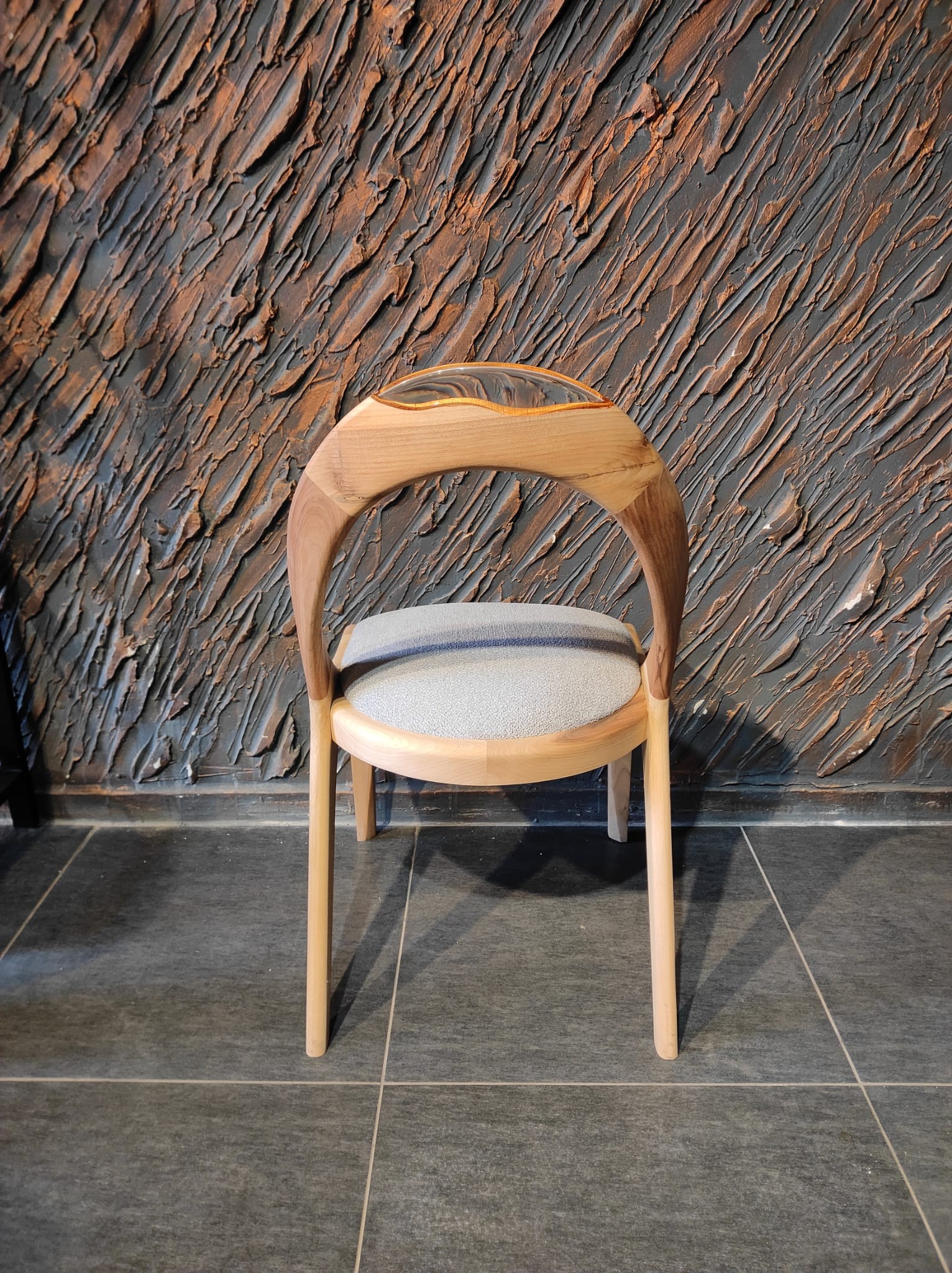 Modern Walnut Wood Chair – Stylish and Comfortable Wooden Seating