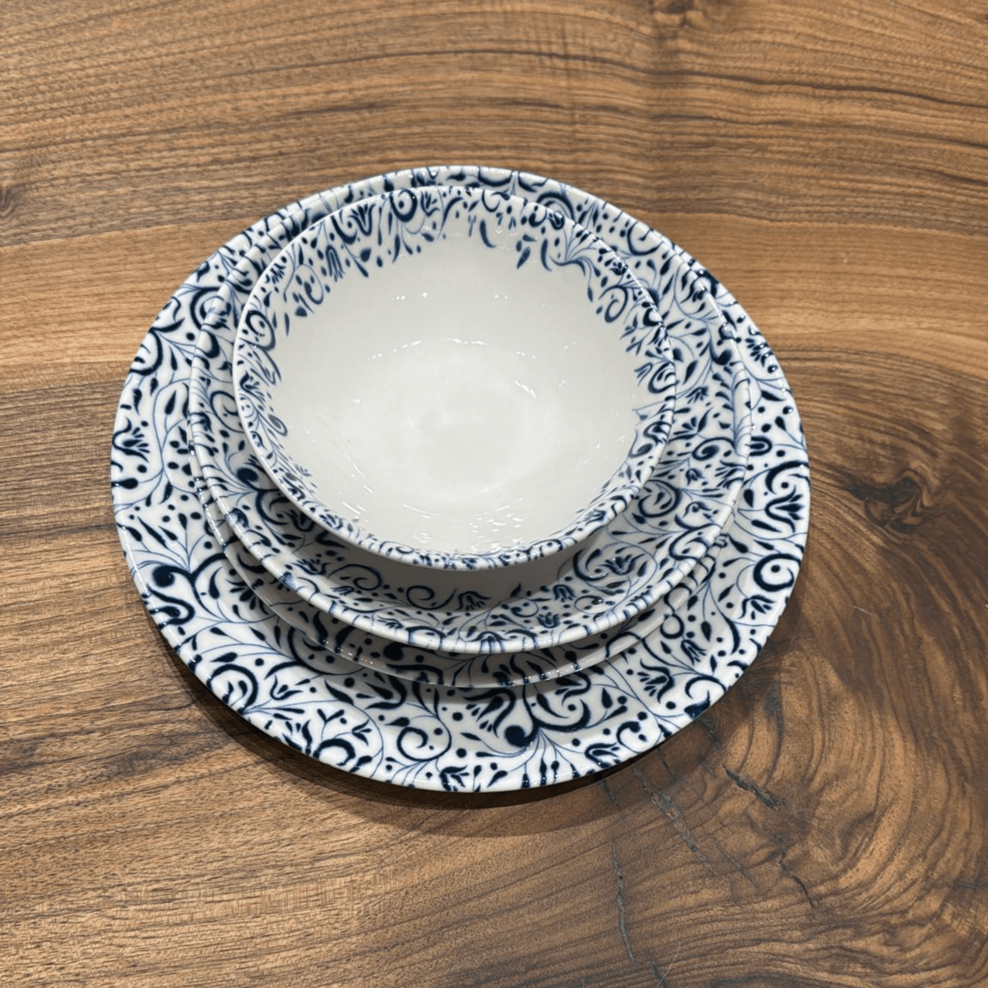 Ferozzi Laleli Digital Dinnerware Set - 24-Piece Porcelain Plates and Bowls with Elegant Blue Floral Pattern