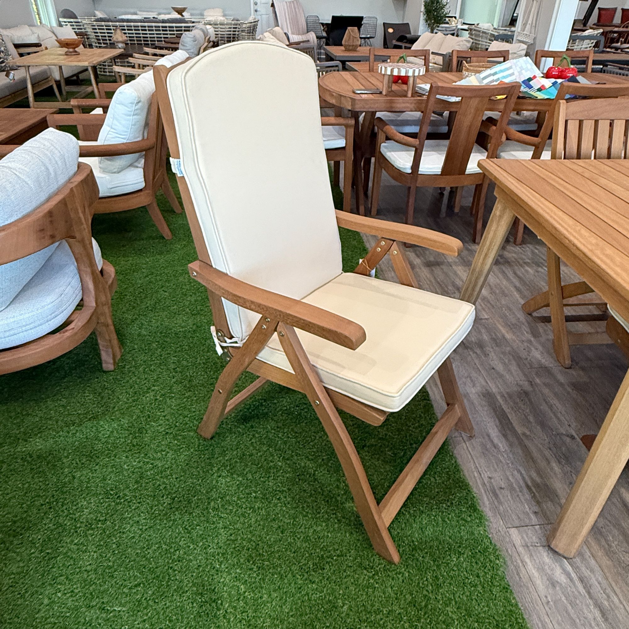 Relax Garden Dining Set (Table and Chair)