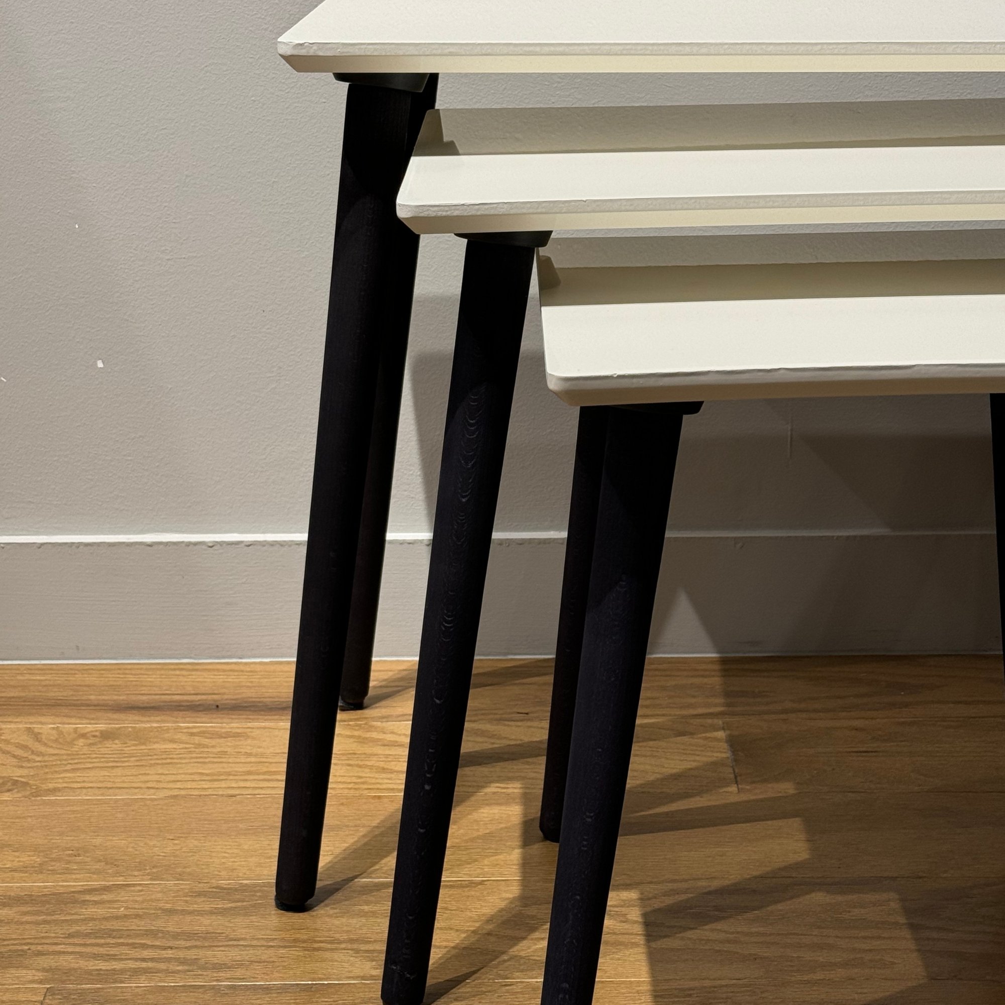 OE11 Nesting Table