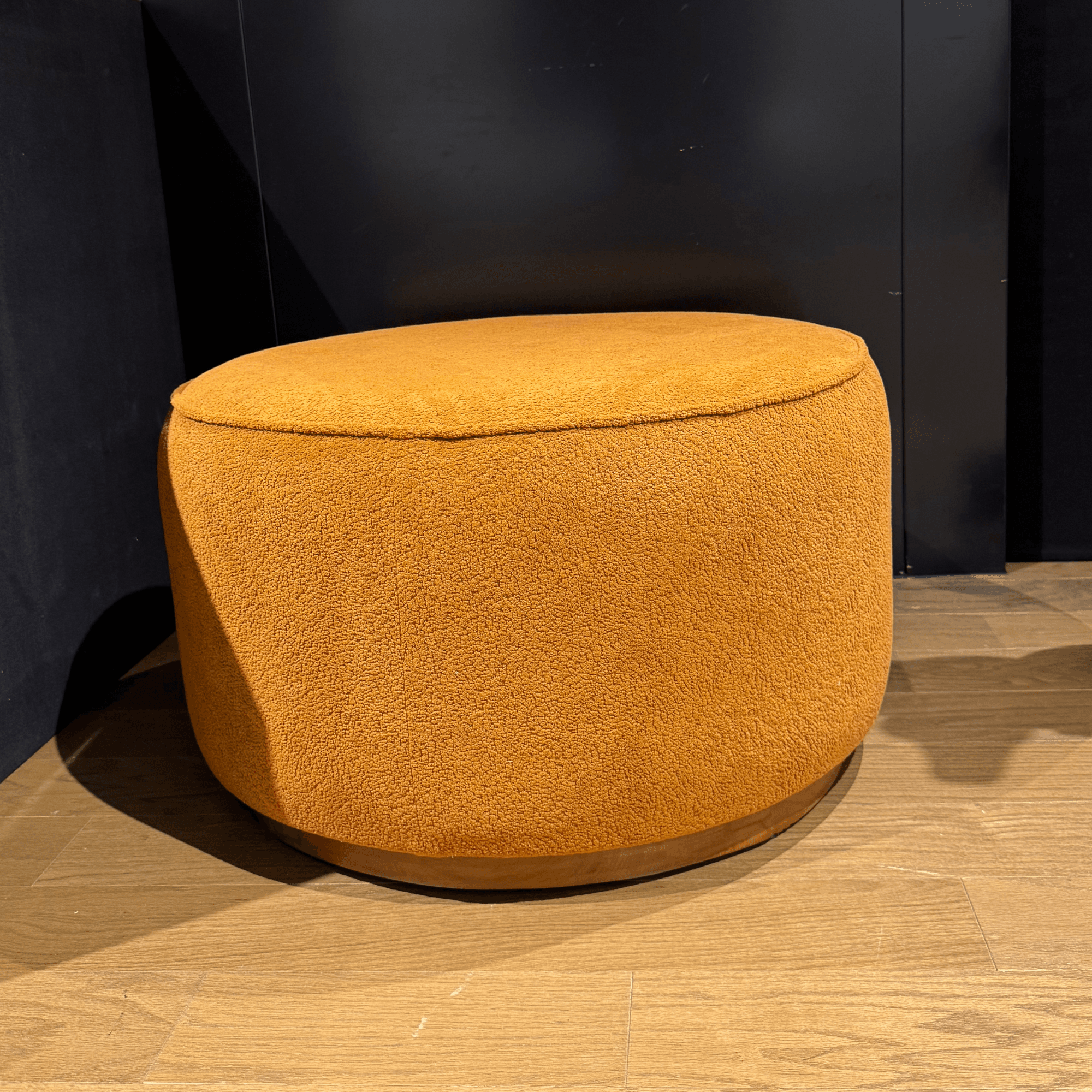 Vision Ottoman - Modern Elegance and Comfort