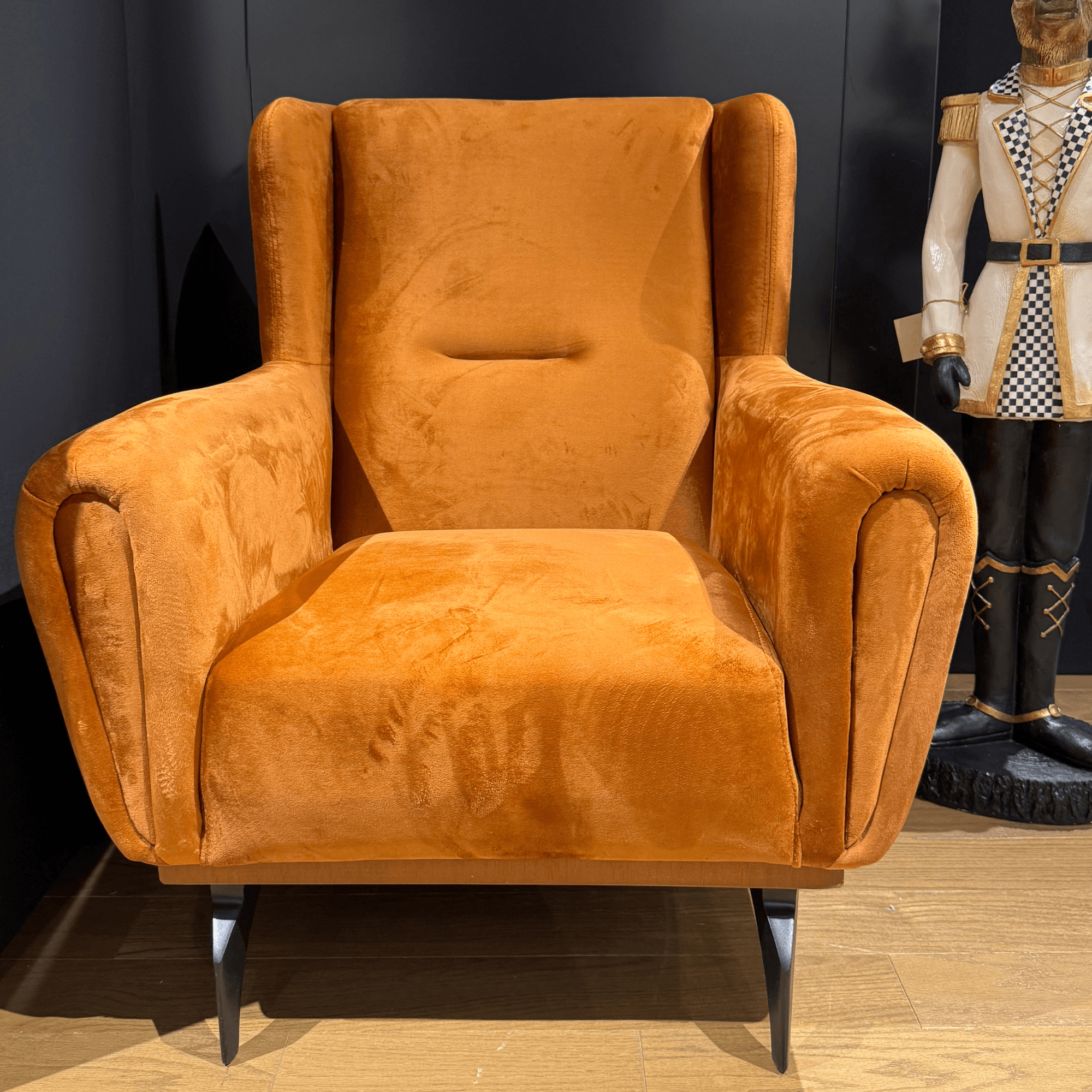 Dallas Armchair