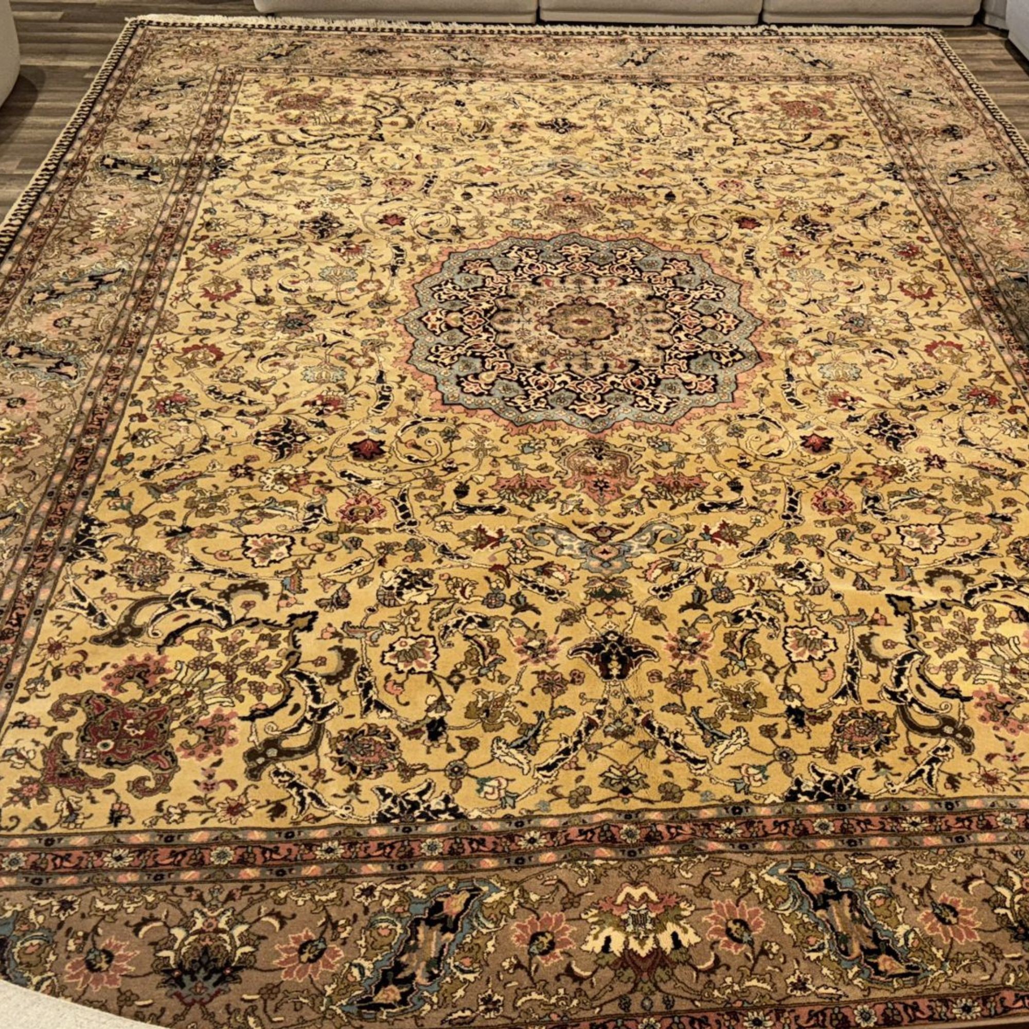 Luxury Handmade Persian Wool Rug Authentic Traditional Vintage Design 9 9 x 13 6 ft