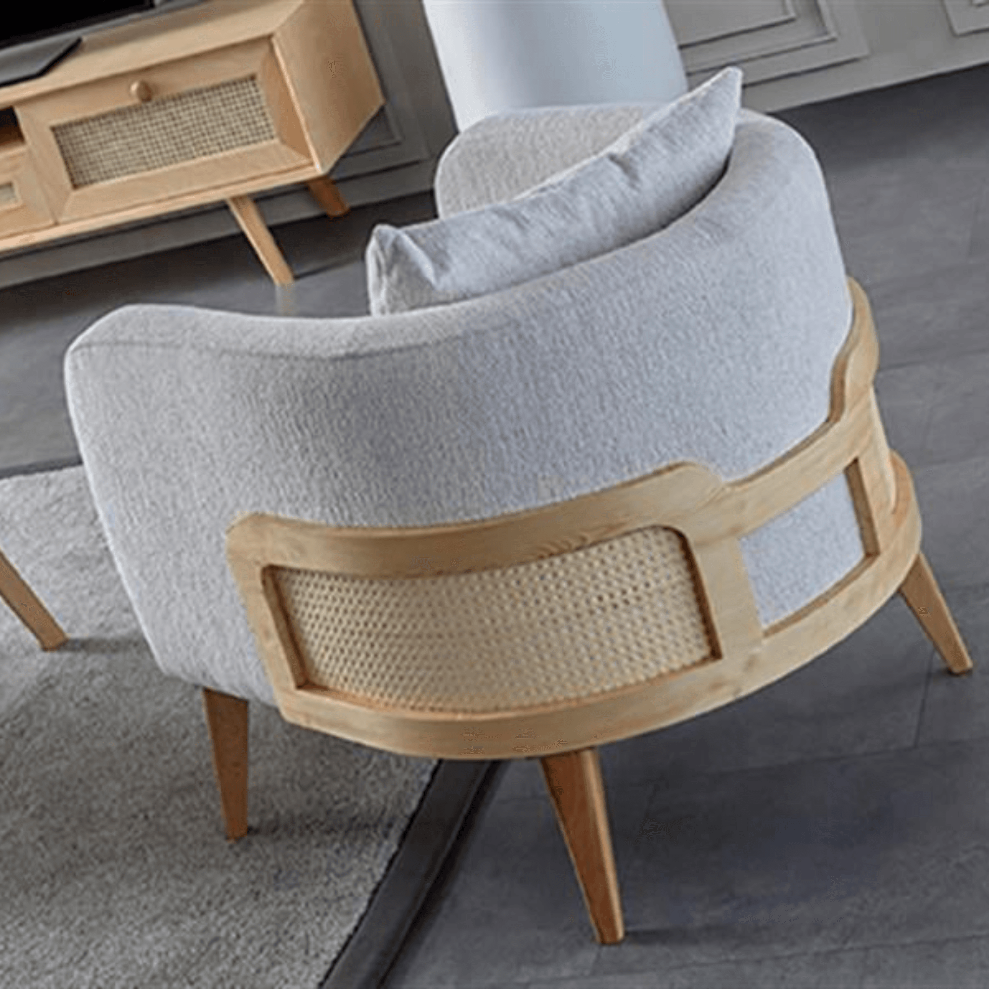 Valeria Armchair - Stylish and Comfortable Seating