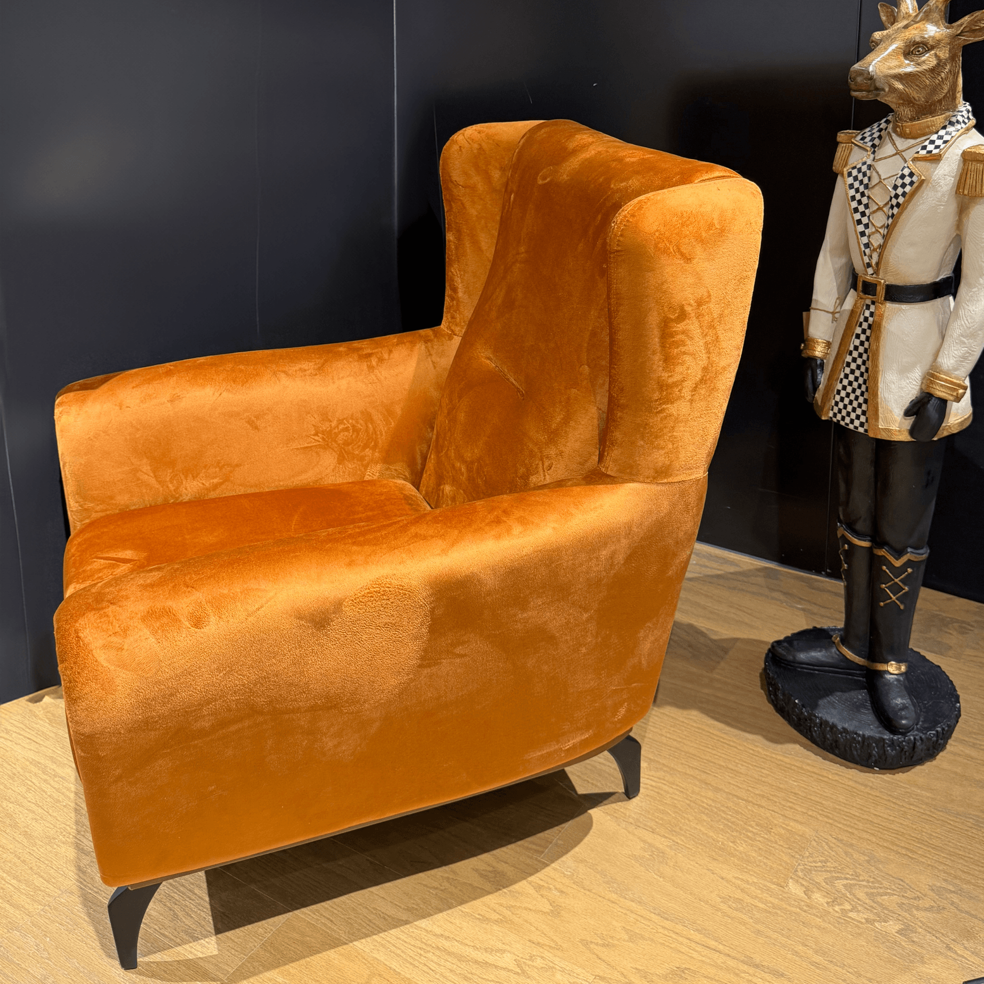 Dallas Armchair