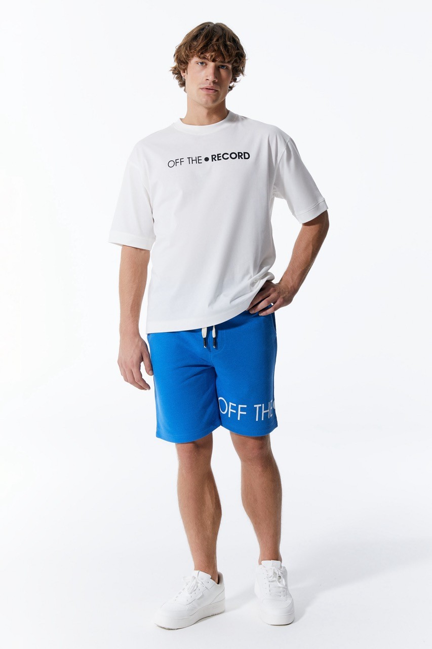 Blaue Basic-Shorts mit weitem Bein und Logo