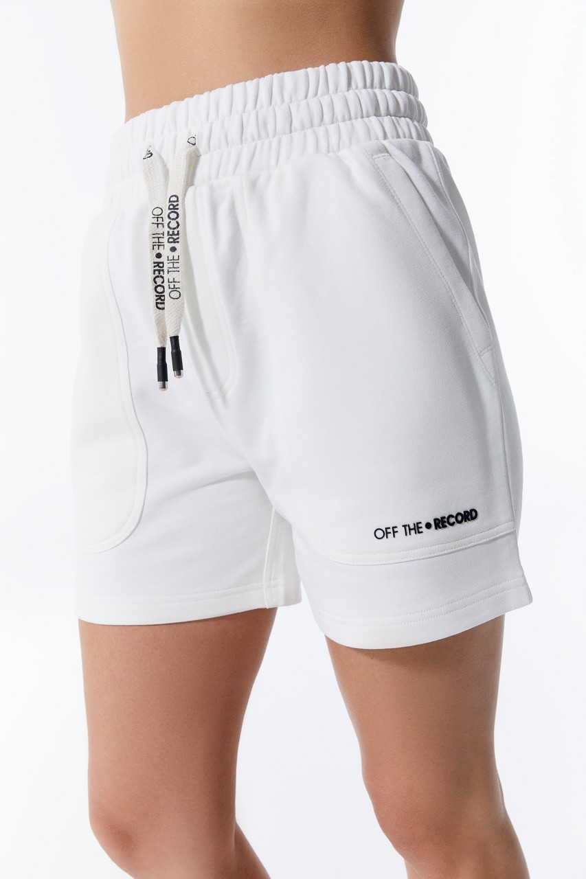 Weißes Shorts für Frauen mit Taschen