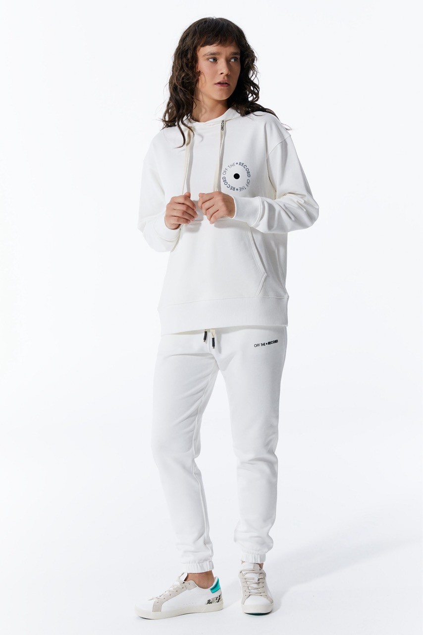 Slim Fit Damen Jogger Modell Jogginghose Weiß