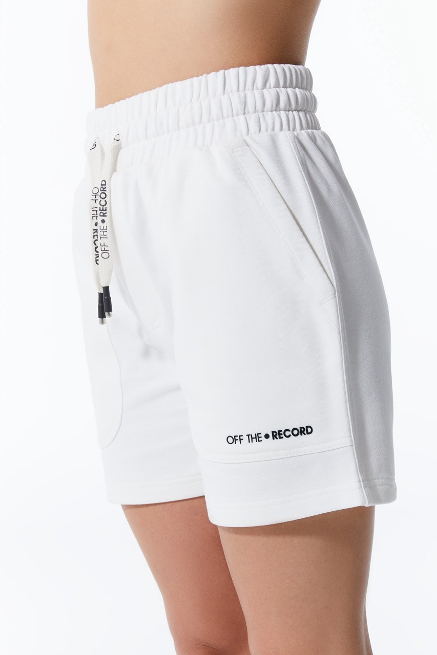 Weißes Shorts für Frauen mit Taschen