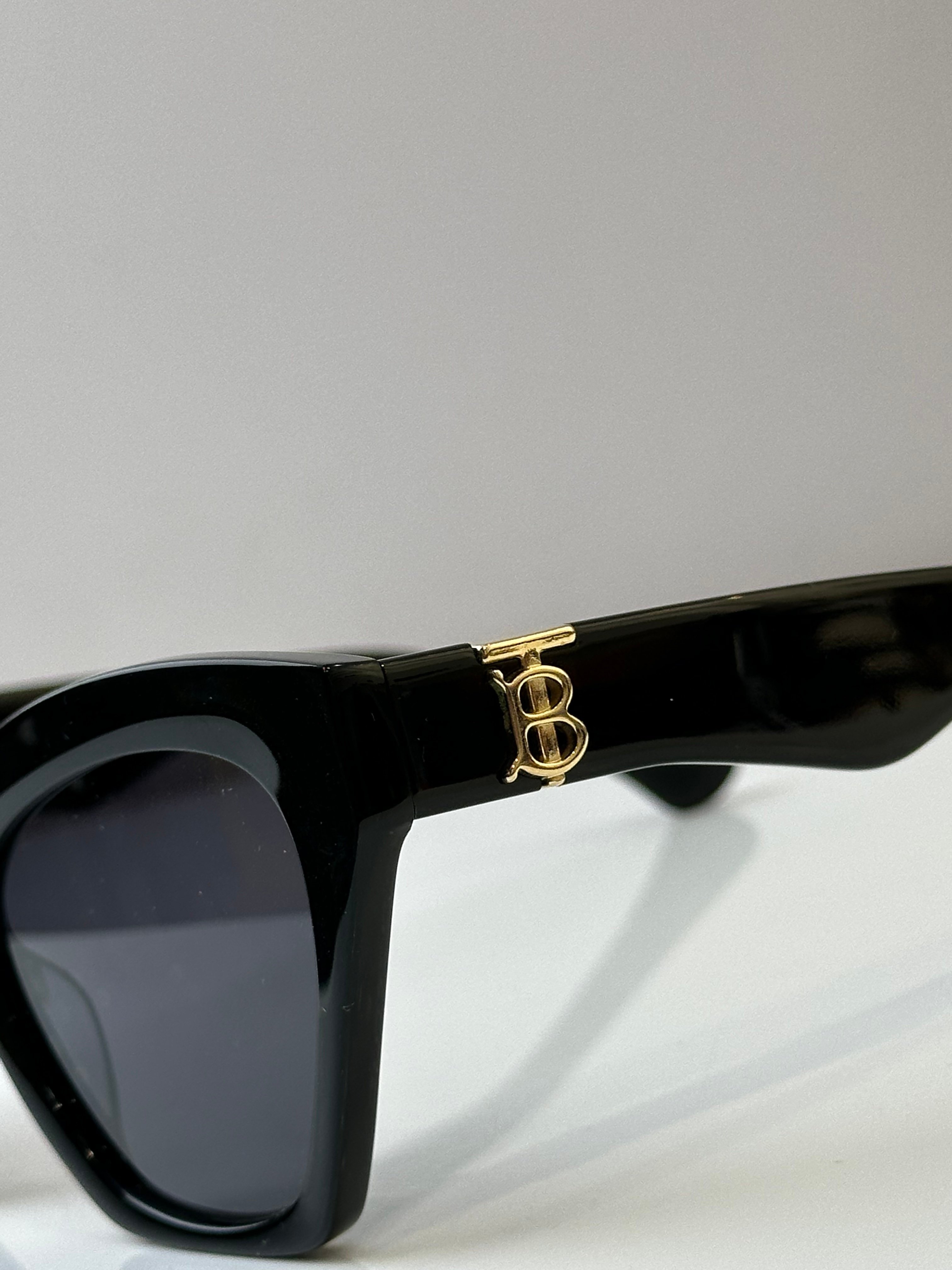 Women Sunglasses