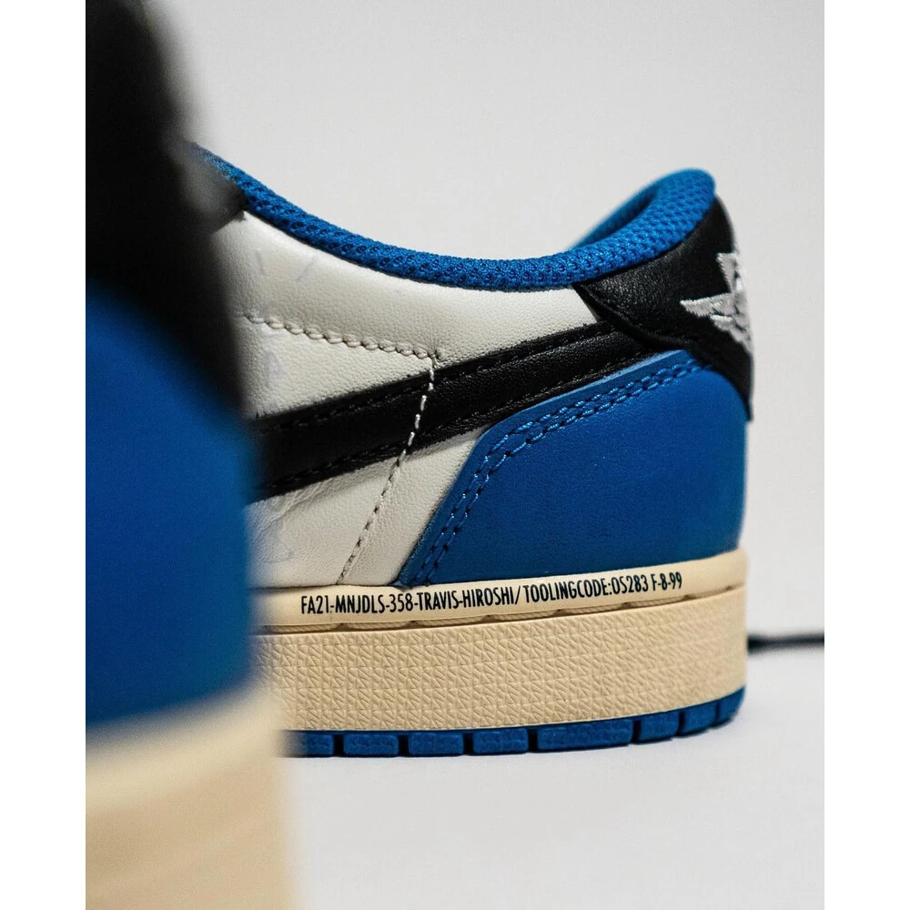 Travis Scott x Fragment x Air Jordan 1 Low