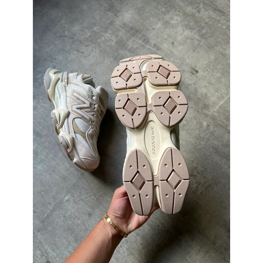New Balance 9060 Turtledove Beige