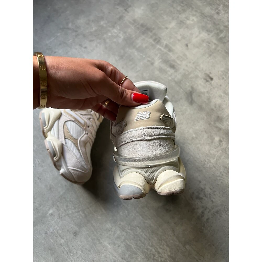 New Balance 9060 Turtledove Beige