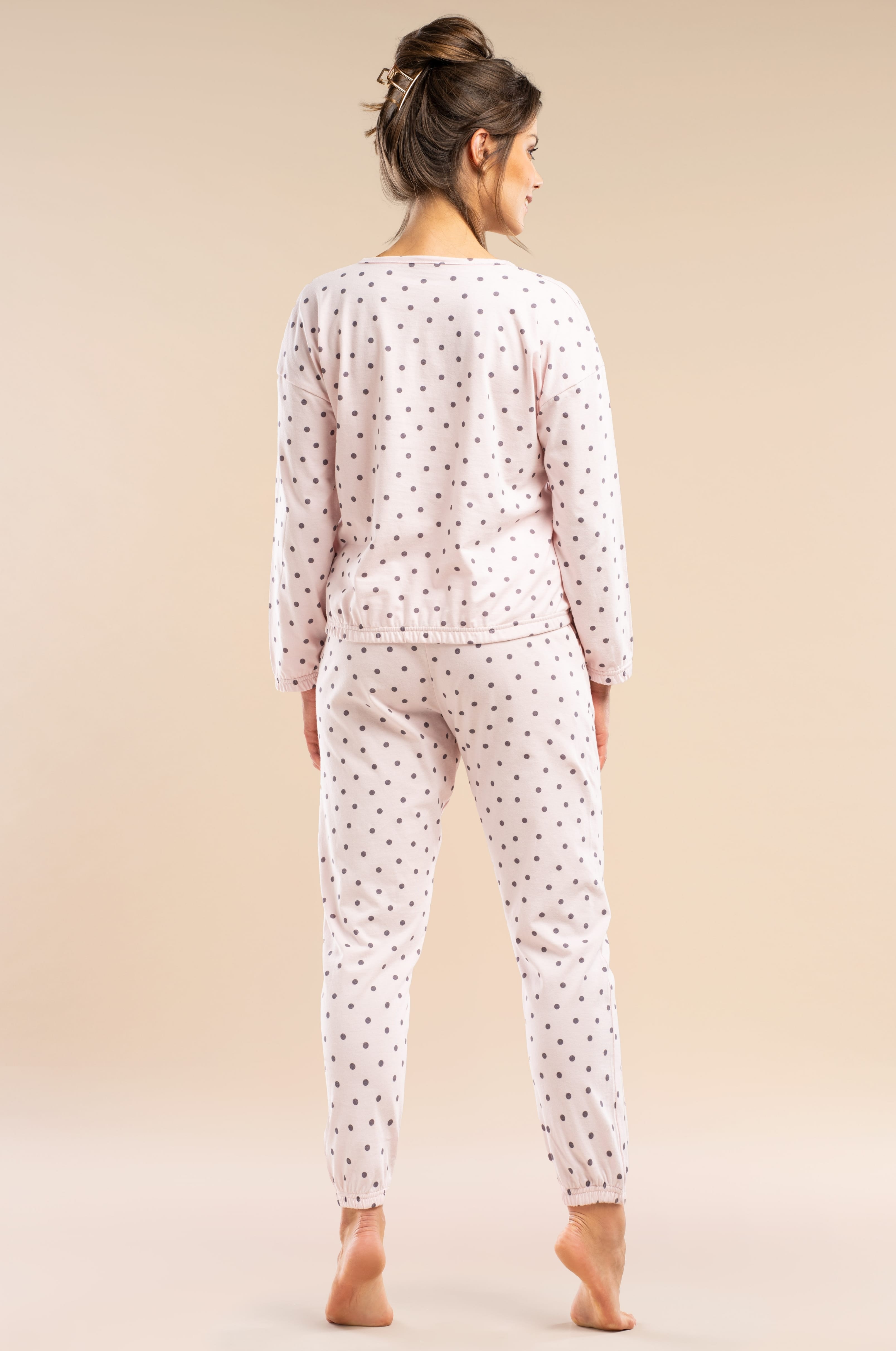 Damen Pyjama mit Langarmshirt & langer Hose | Punktmuster in Grau auf Rosa, 100 % Baumwolle
