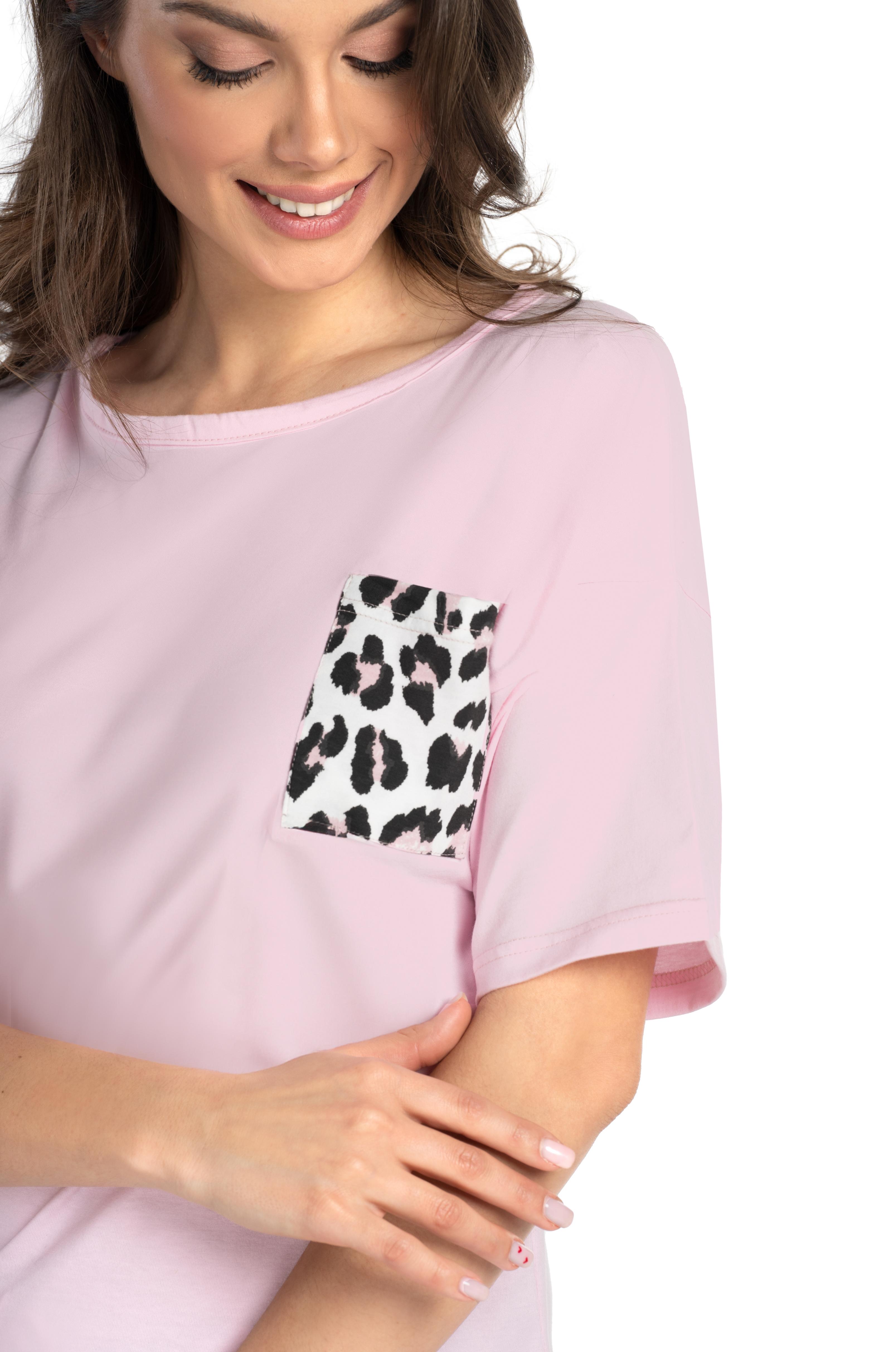 Damen Shorty Schlafanzug aus Baumwolle – Rosa T-Shirt & Shorts mit Animal-Print