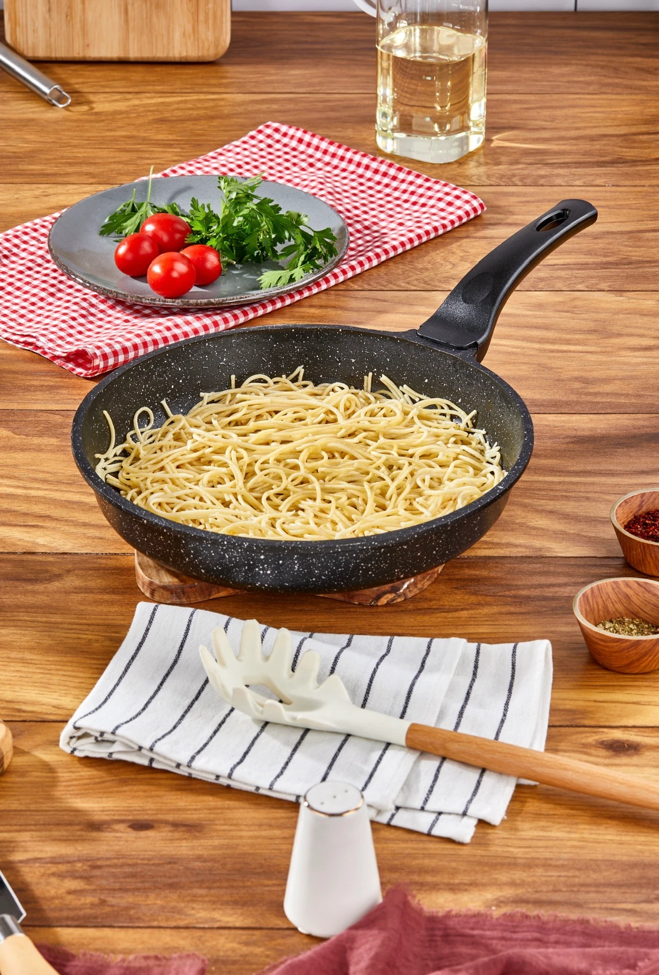 C-323 CAZORIA Tigaie 28 cm - 12 Buc.