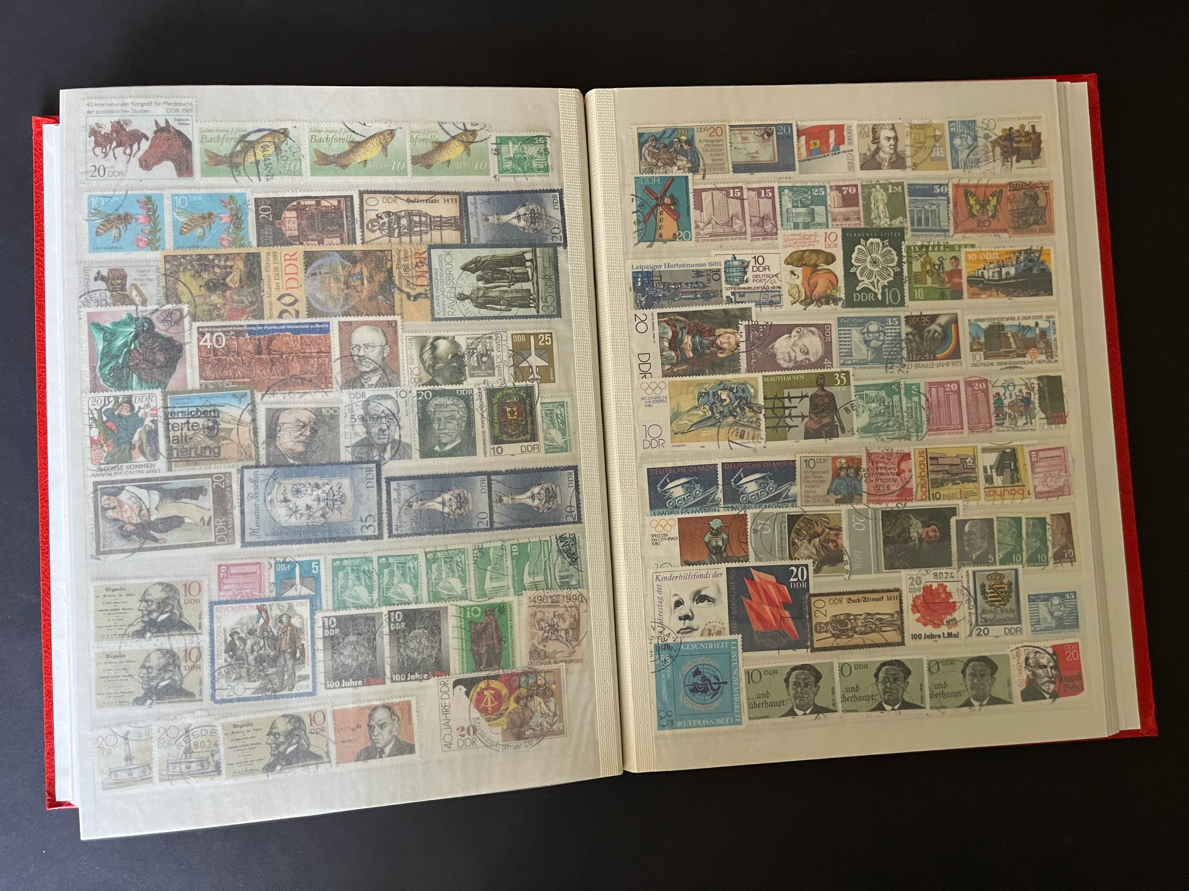 Briefmarken Album Alle Welt gemischt 0030