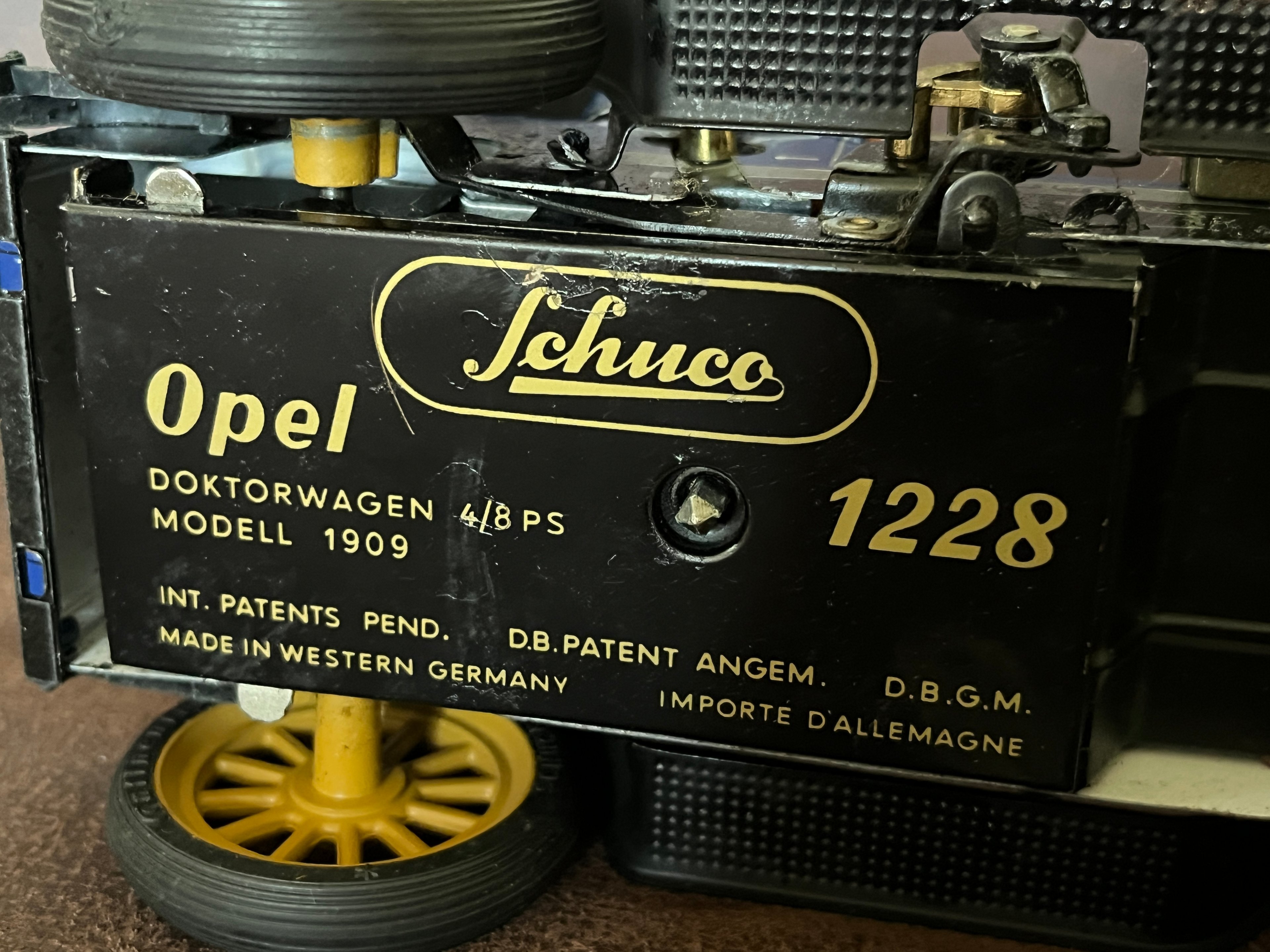 SCHUCO Doktorwagen Opel #1228