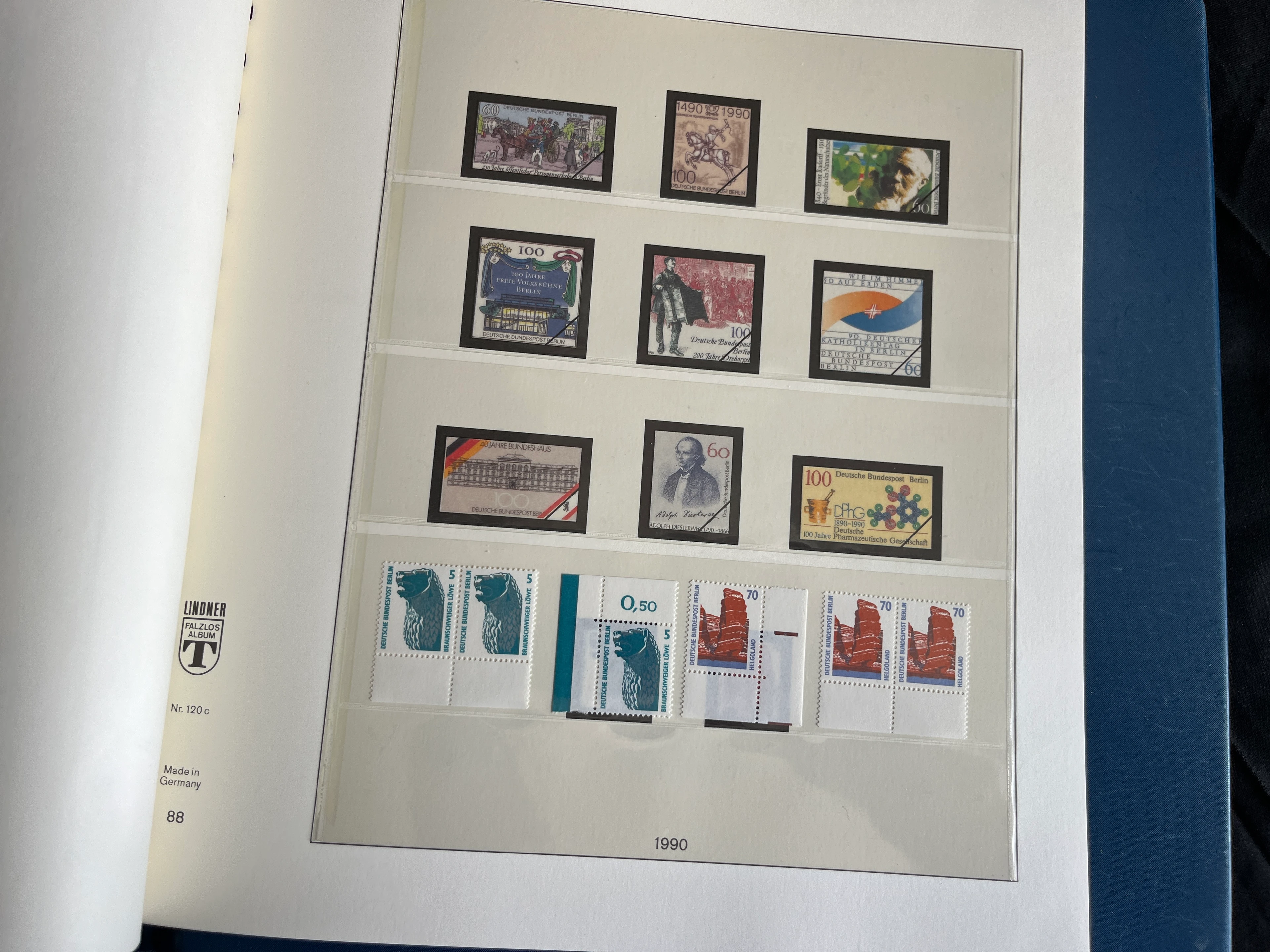 Briefmarken Album BERLIN (West) 1948-1974 postfrisch und gestempelt 0013