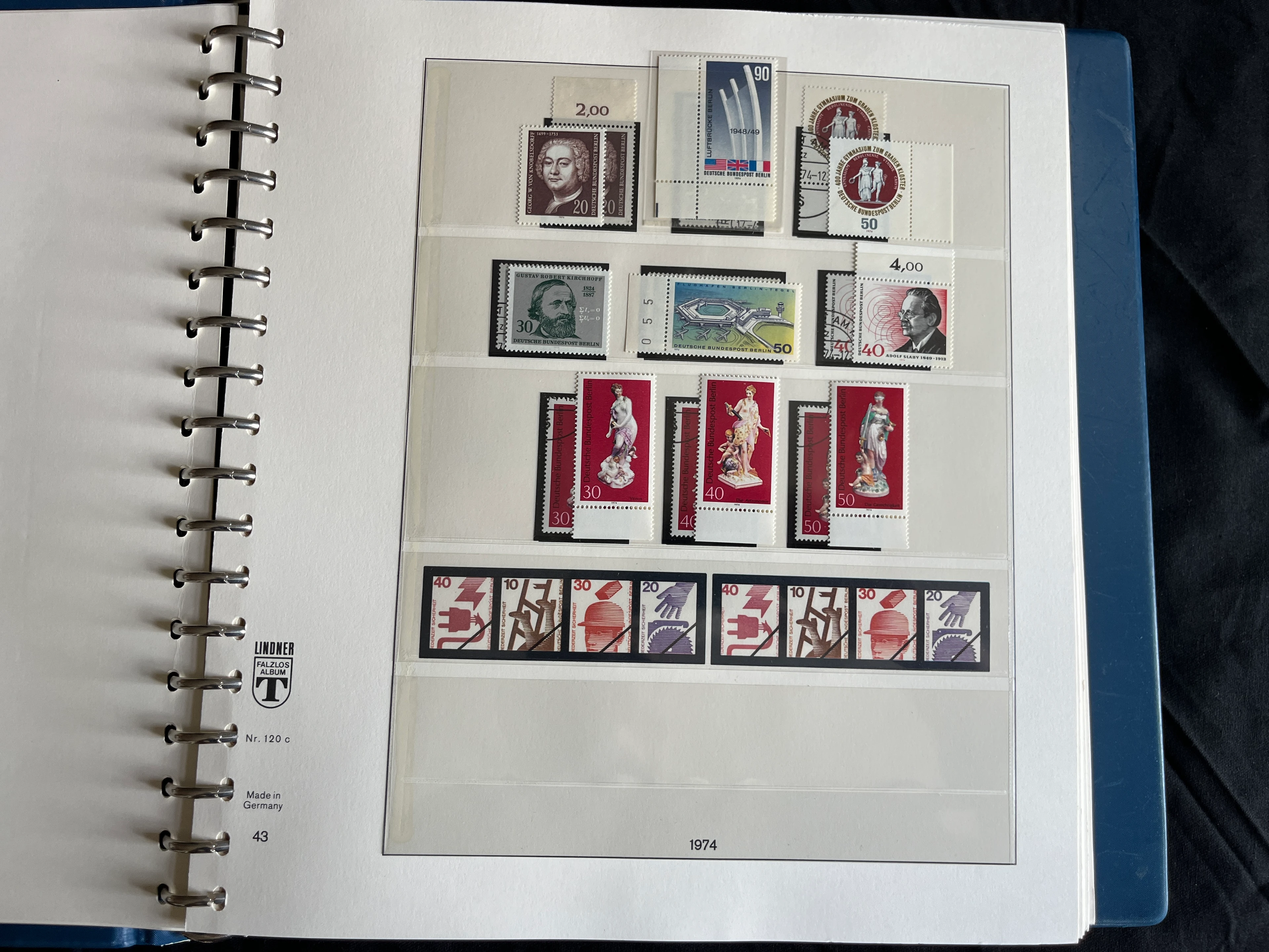 Briefmarken Album BERLIN (West) 1948-1974 postfrisch und gestempelt 0013