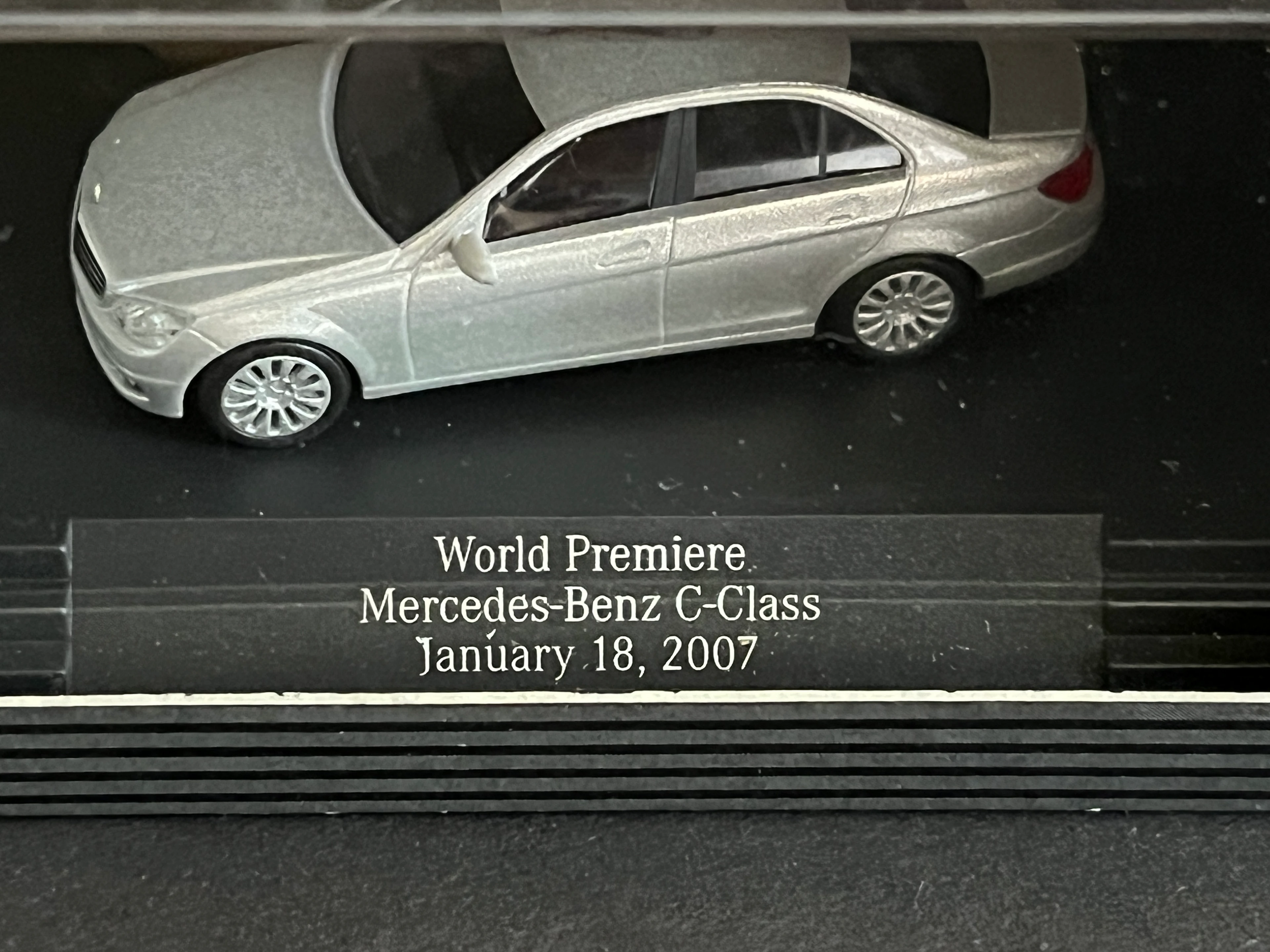 Mercedes Pressemodelle 1:87 PKW World Premiere C-Class 2007 silber