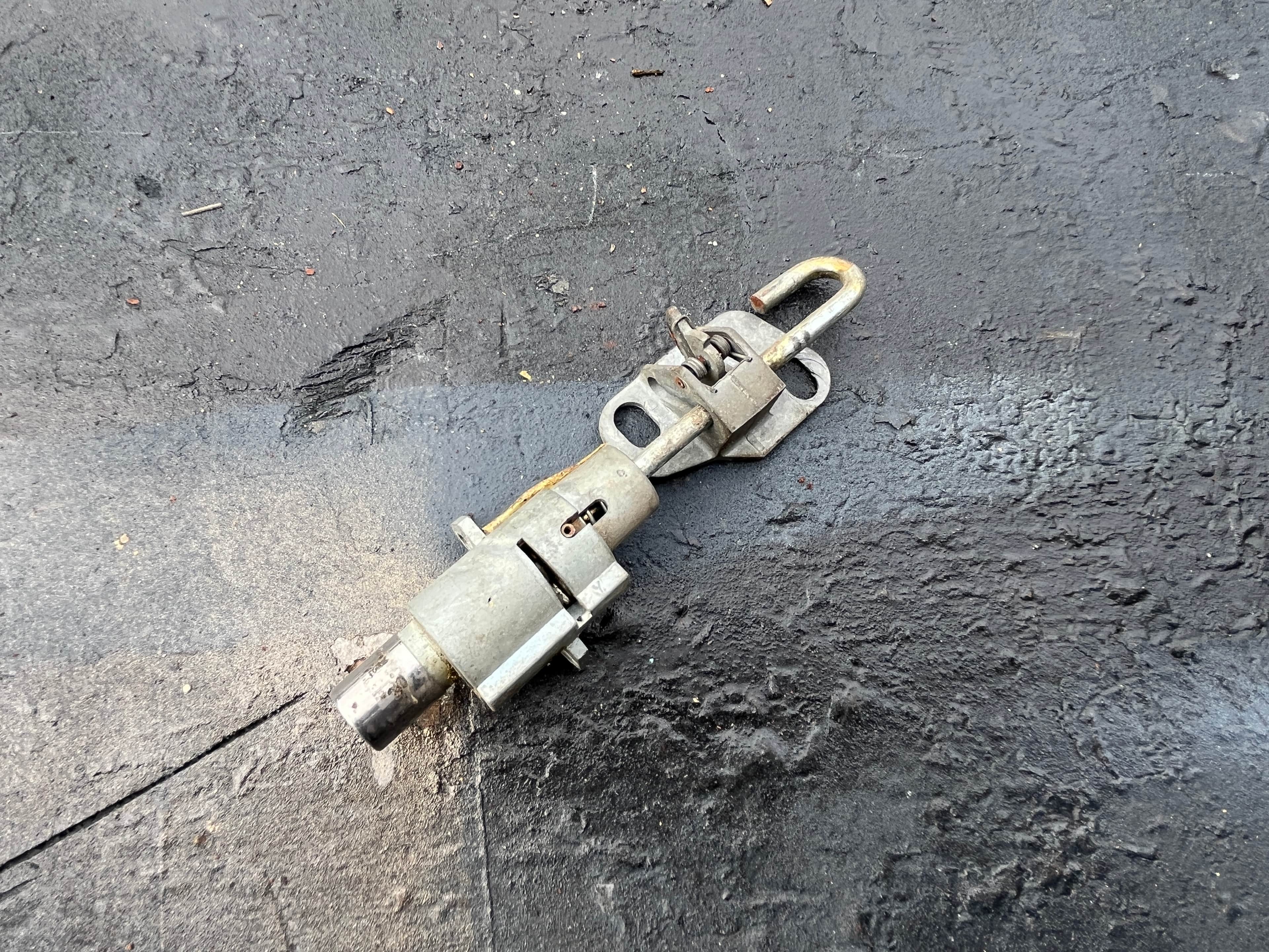 FORD Thunderbird 1964-66 Schloß Mittelkonsole OEM