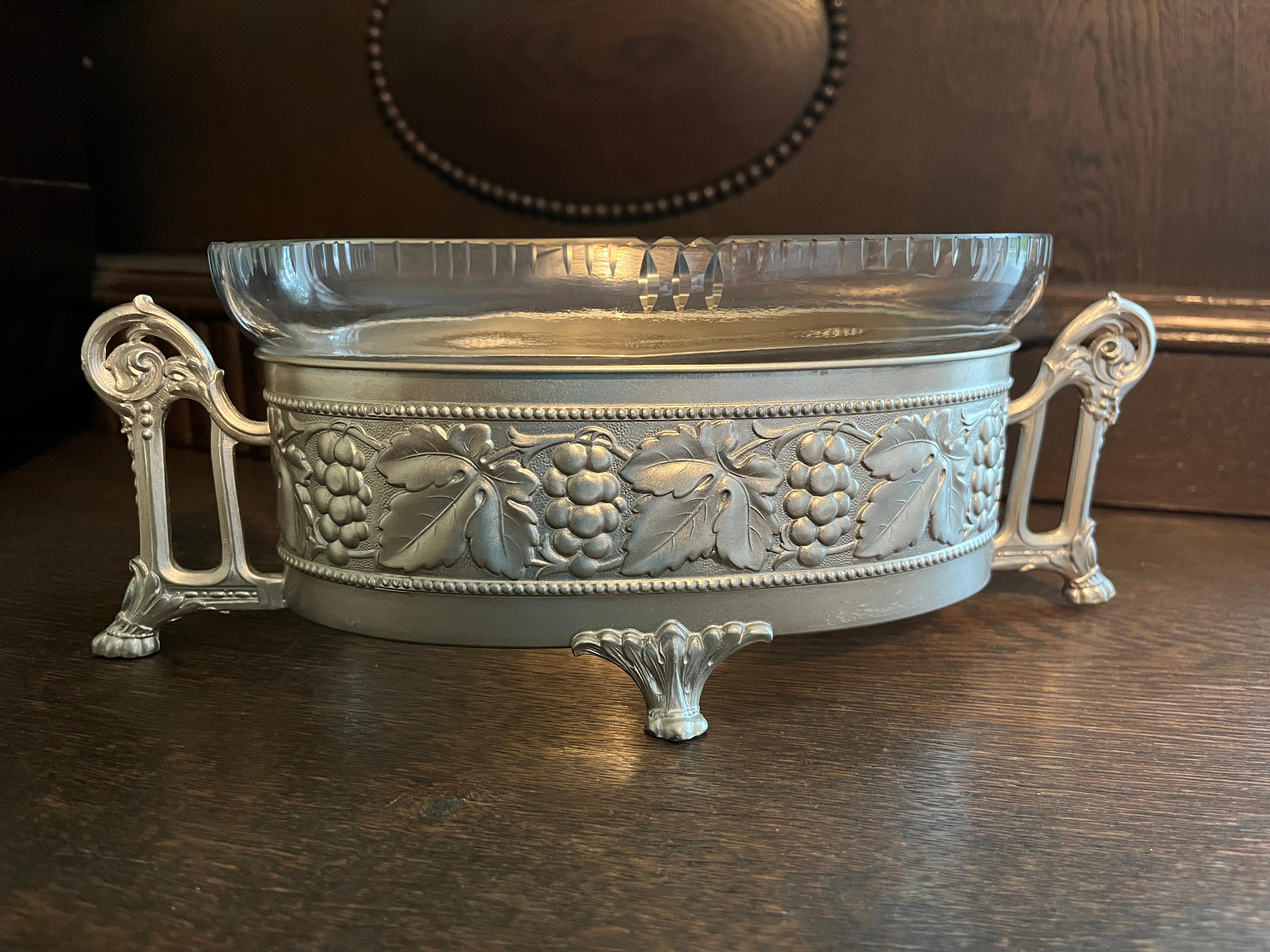 Obstschale Jugendstil "Trauben und Blätter" ca. 1920er Jahre