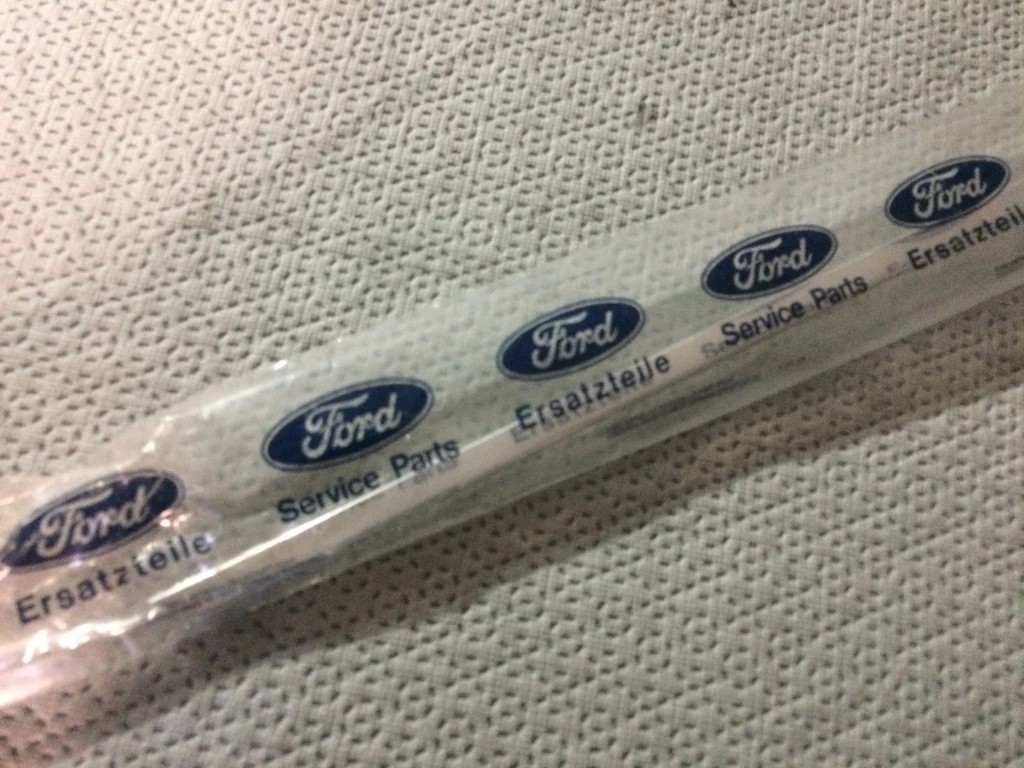 MR001 Zierleisten für Fensterrahmen Model Ghia MK1 1976-1980