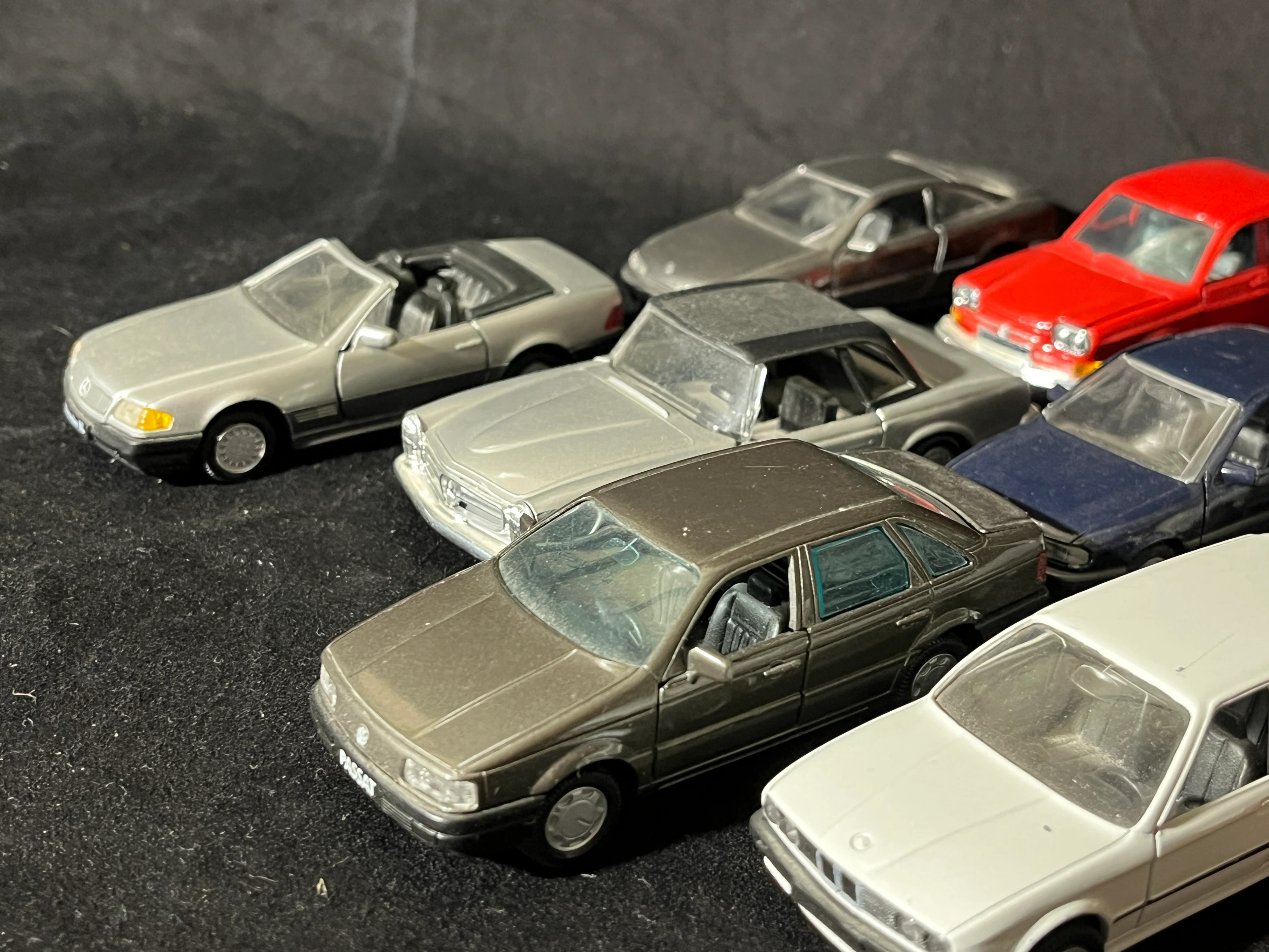 DK001 GAMA 1:43 Konvolut an 23 Fahrzeugen unbespielt ohne OVP