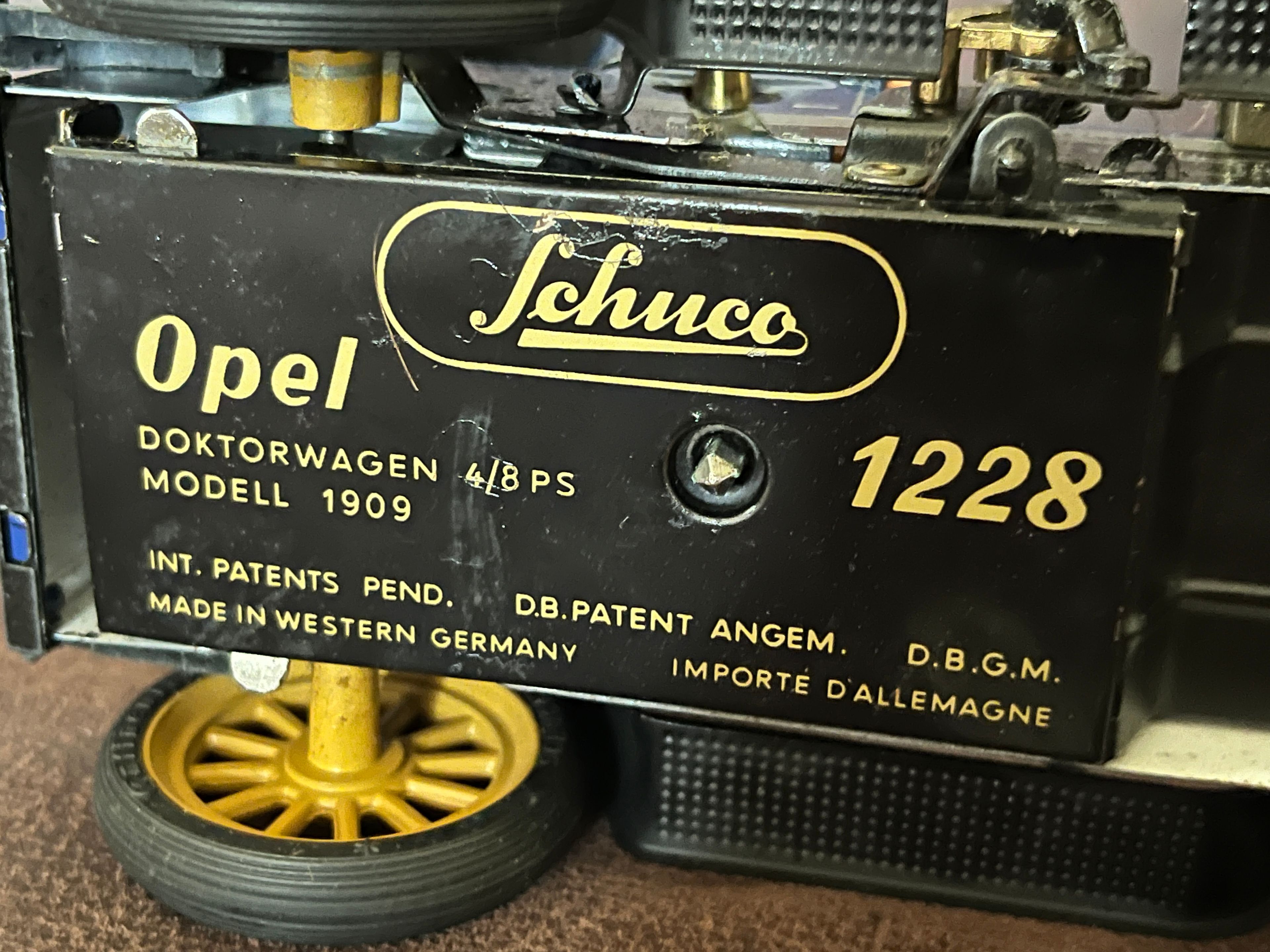 SCHUCO Doktorwagen Opel #1228