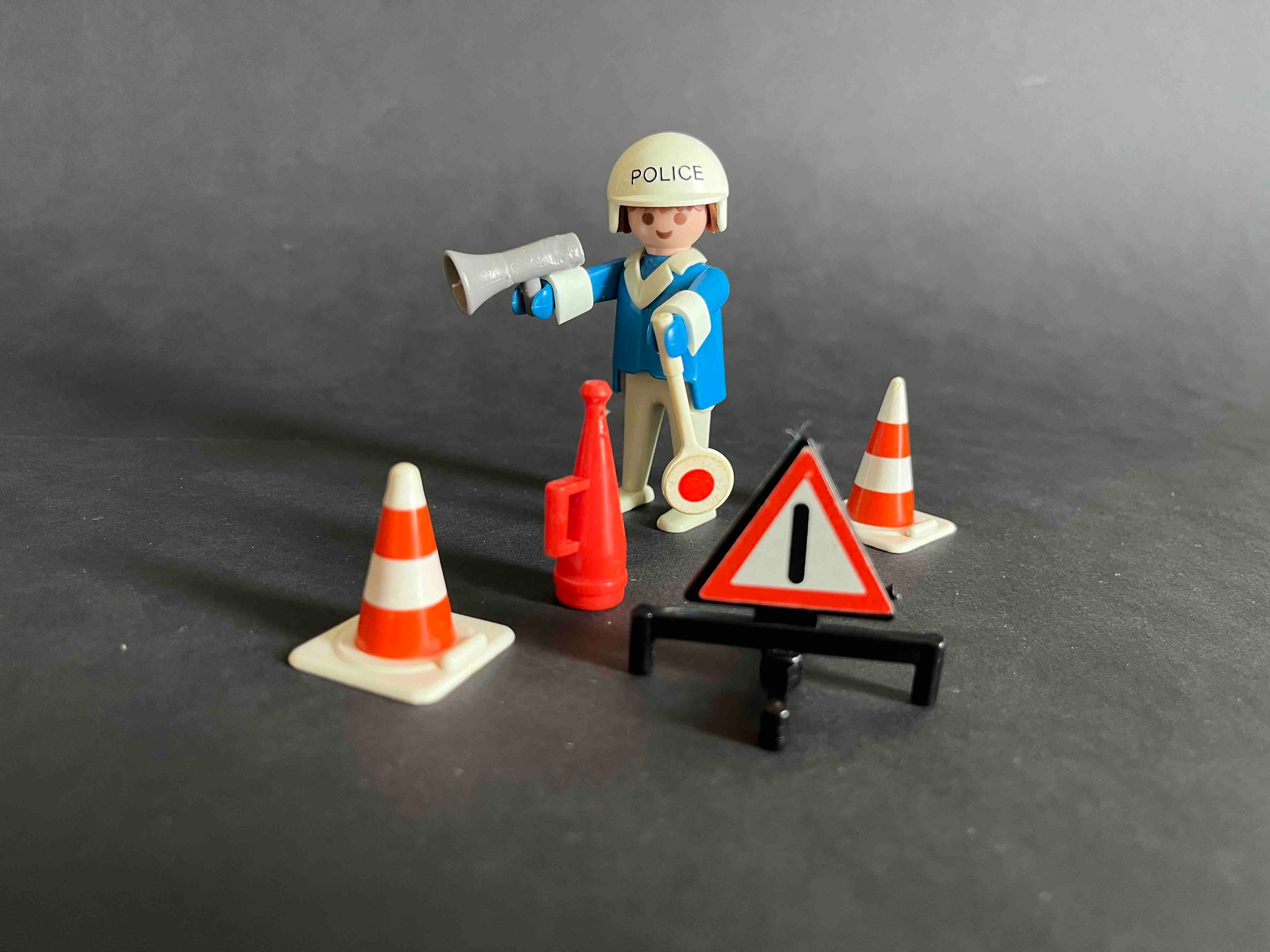 Playmobil - Polizist mit Zubehör (1974)  ohne Zuordnung nach Playmobil #, Konvolut zur Ergänzung