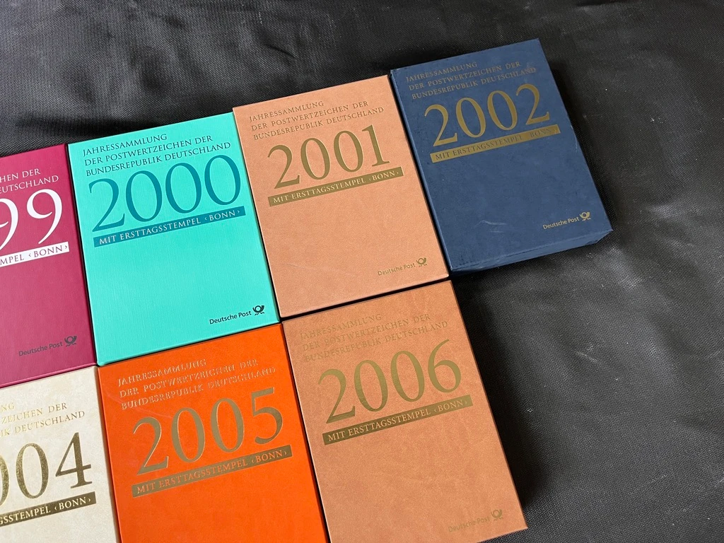WP027 Jahressammlung der Postwertzeichen der Deutschen Bundespost 1998-2006
