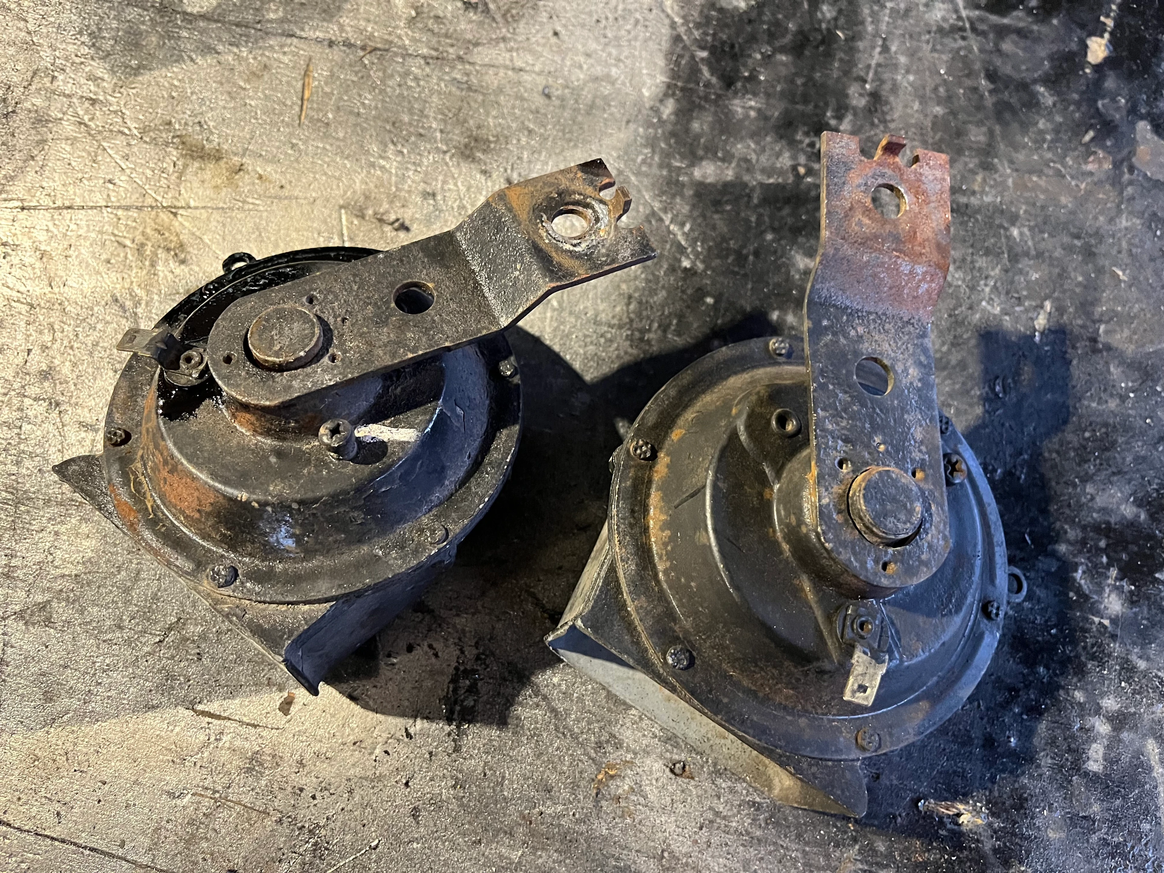 FORD Mustang 1966 Hupensatz RH & LH OEM