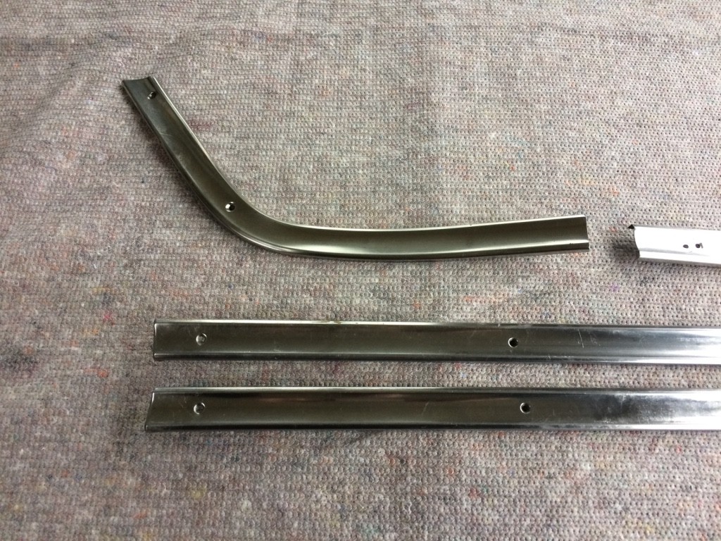 FORD Thunderbird 1965-66 Satz Zierleisten OEM