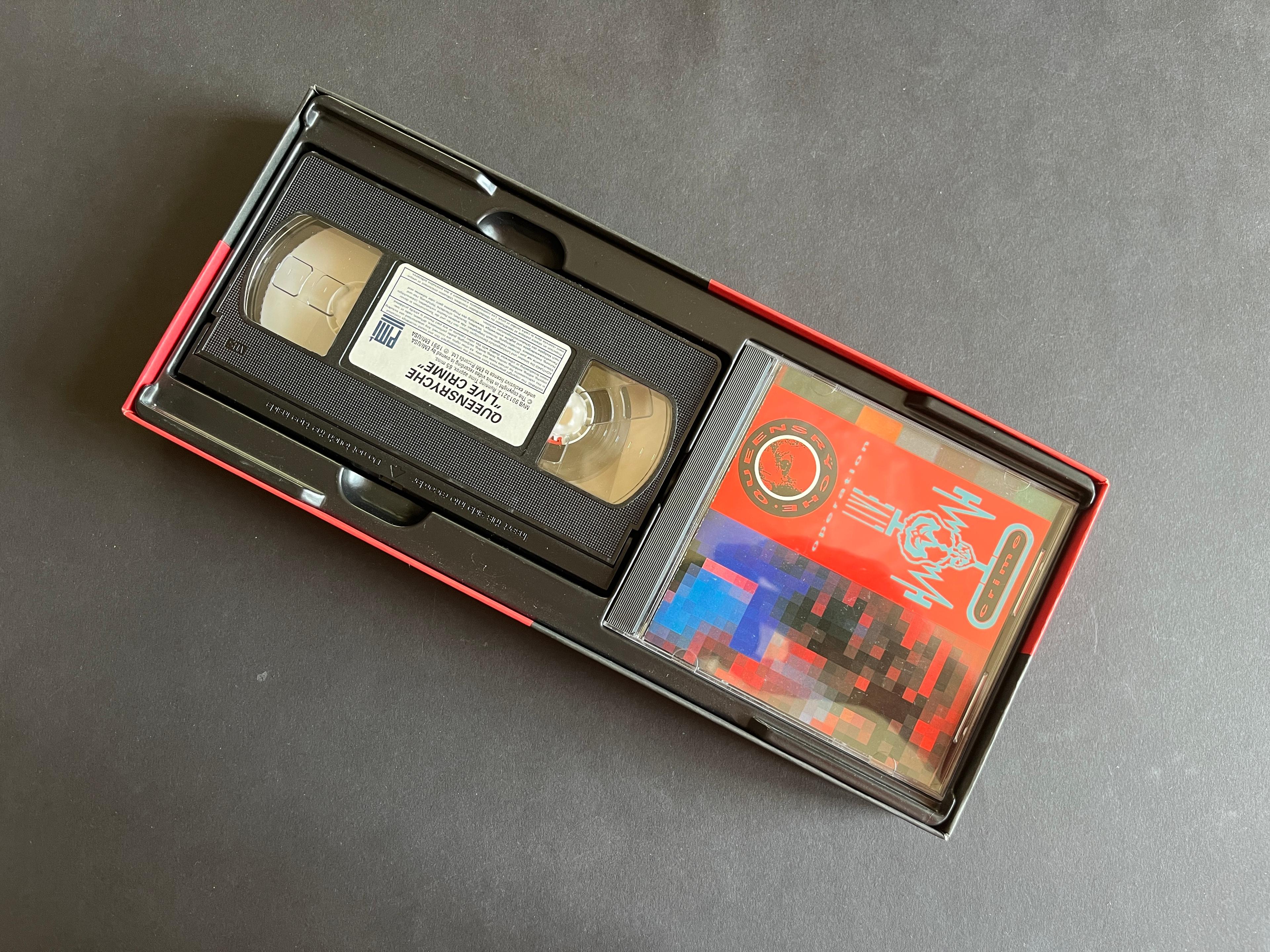 VHS und CD Queensryche "Operation Mind Crime - LIVE"