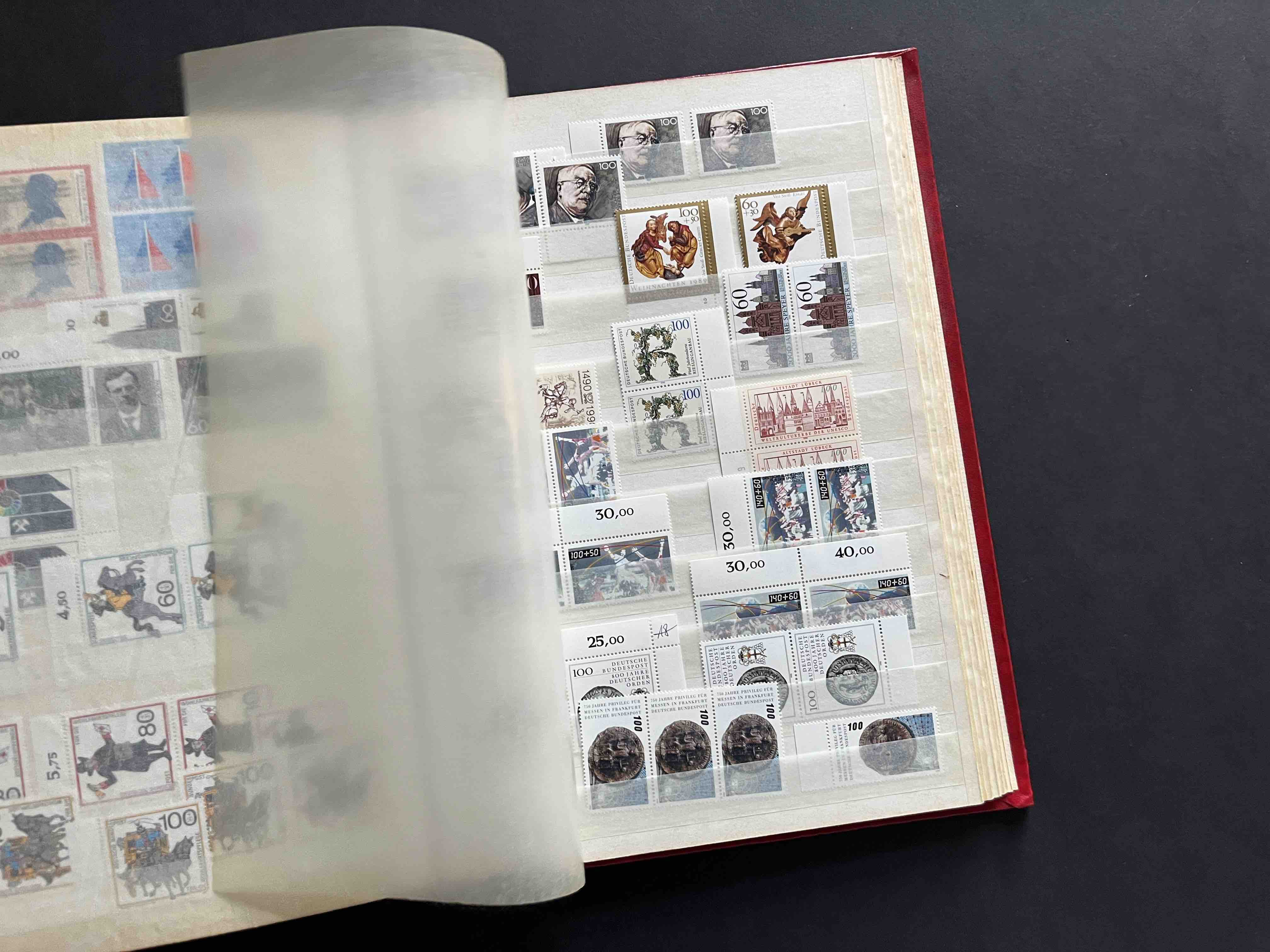 Briefmarken Album Bundesrepublik Deutschland  80er/90er postfrisch gestempelt 0026