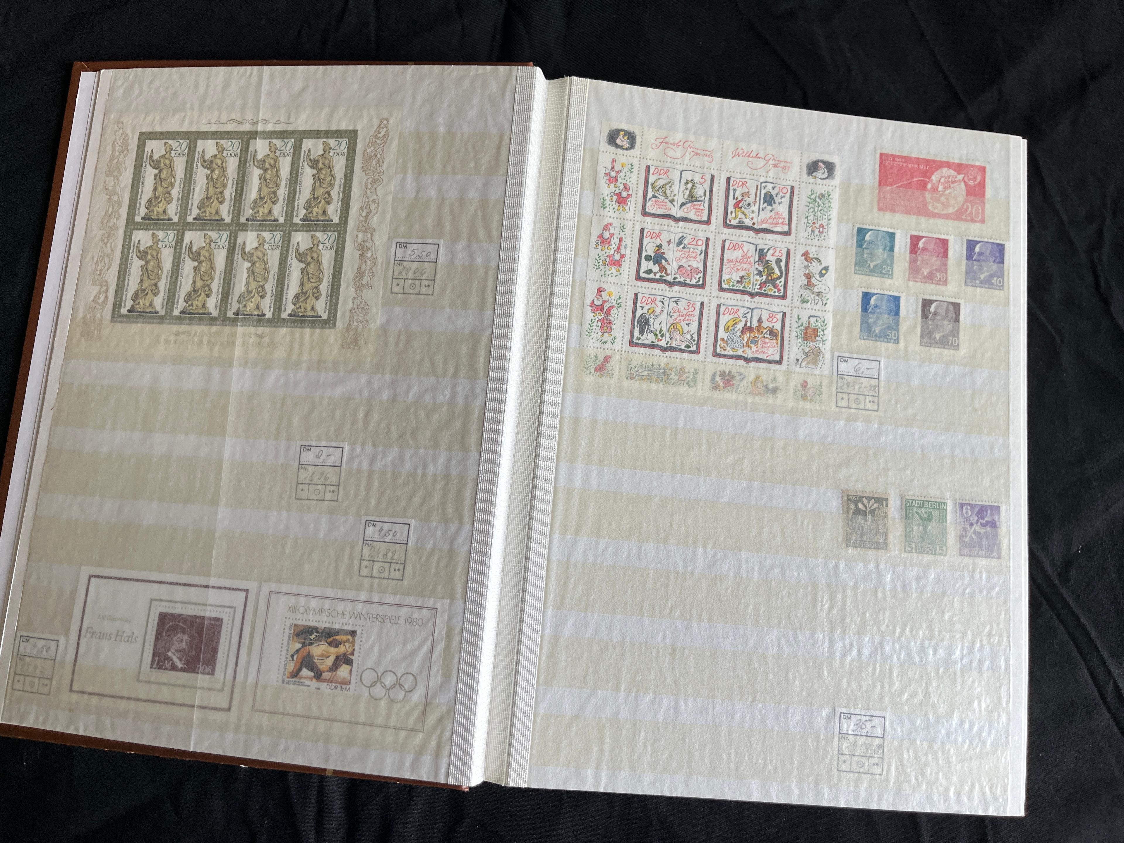 Briefmarken Album "DDR Blöcke und Einzelmarken" viele Randstücke 008