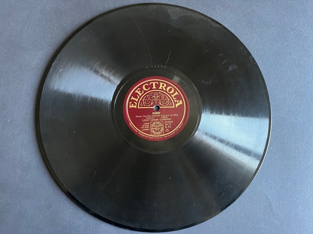 12" Schellack Platte "Sunny/Tip Toes"