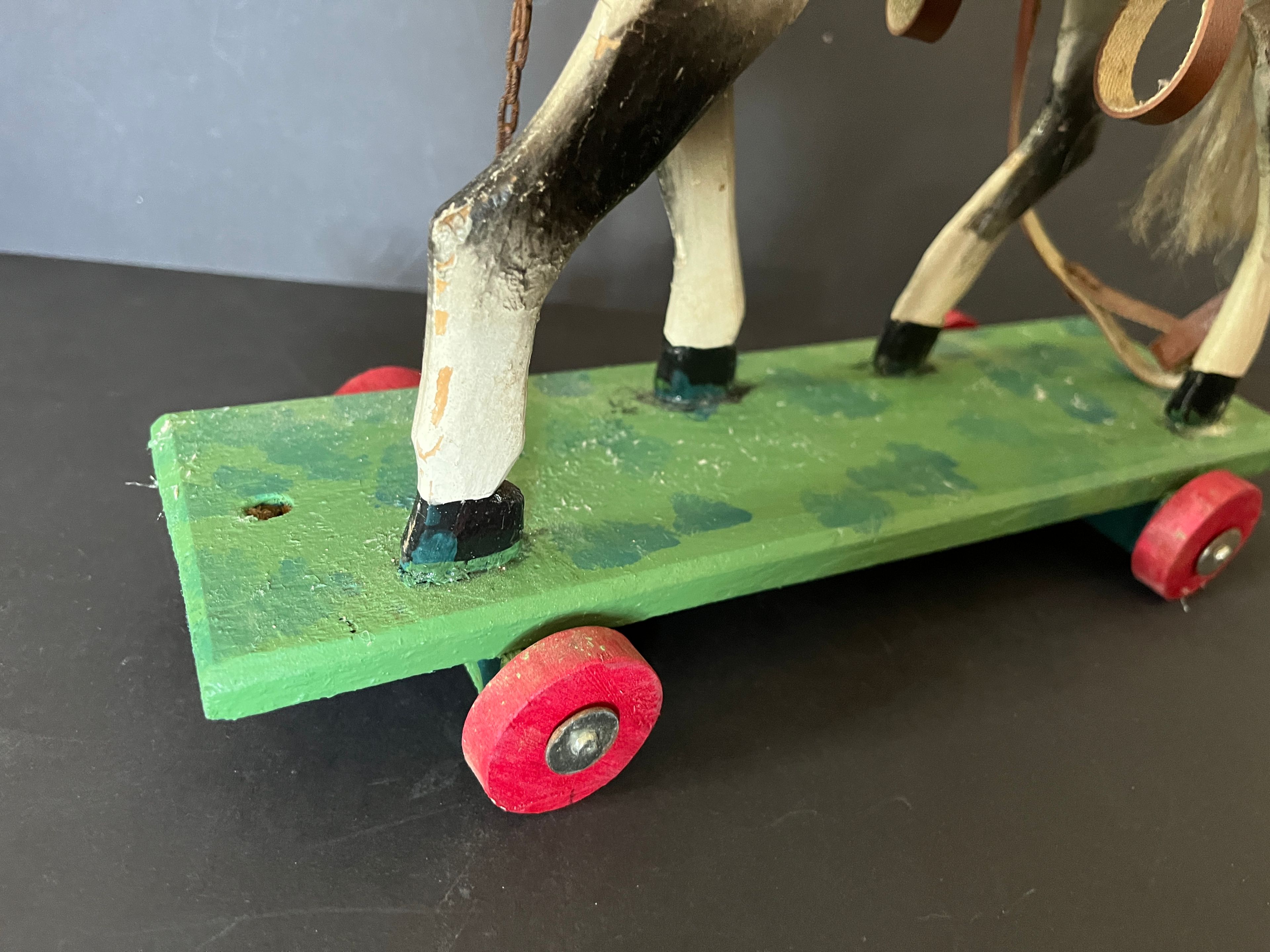 Holzpferd Handarbeit aus Holz und Pappmarsche 1940iger Jahre