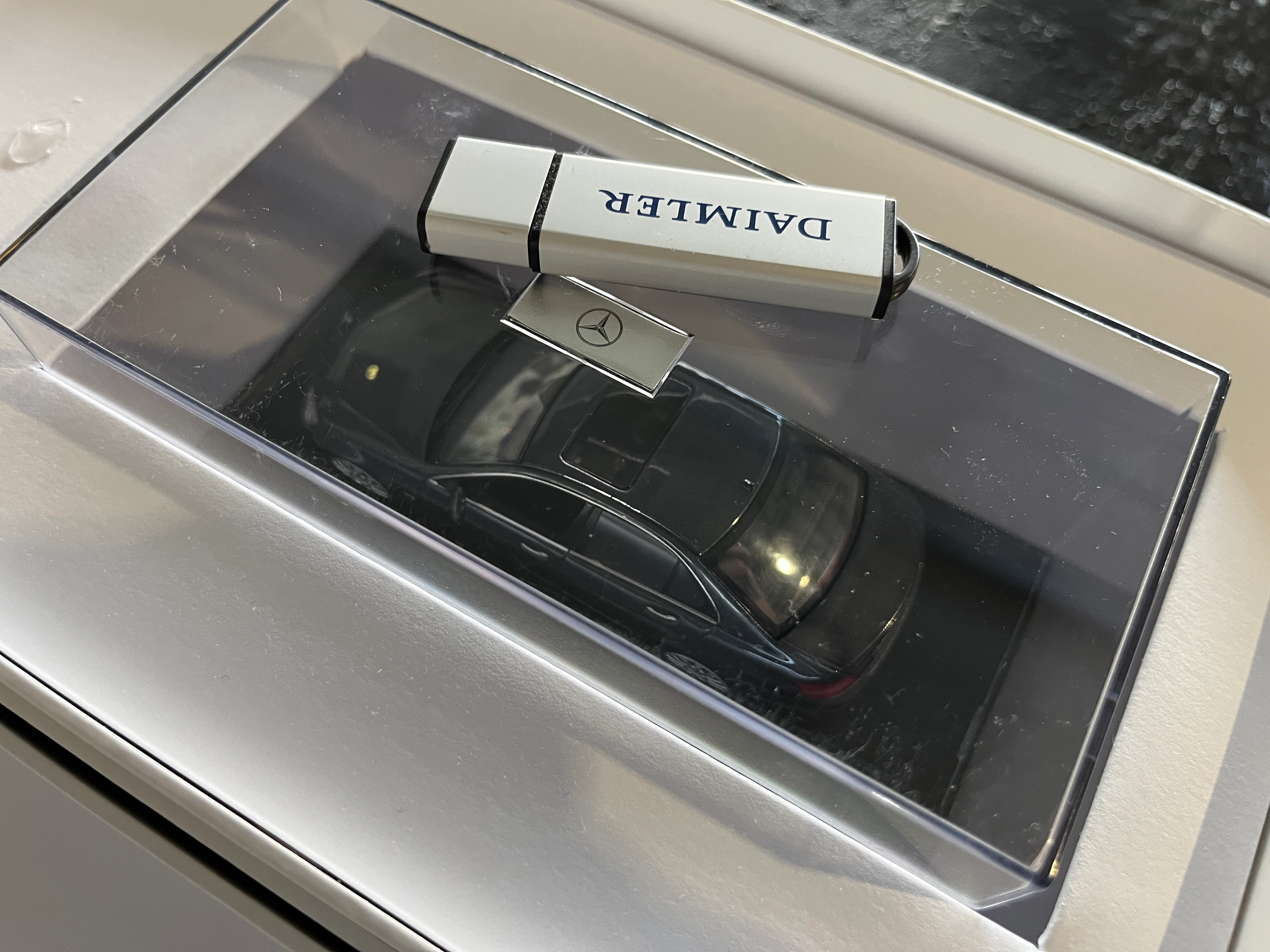 MercedesBenz Cars im Überblick limited Edition Pressemodell 1:43