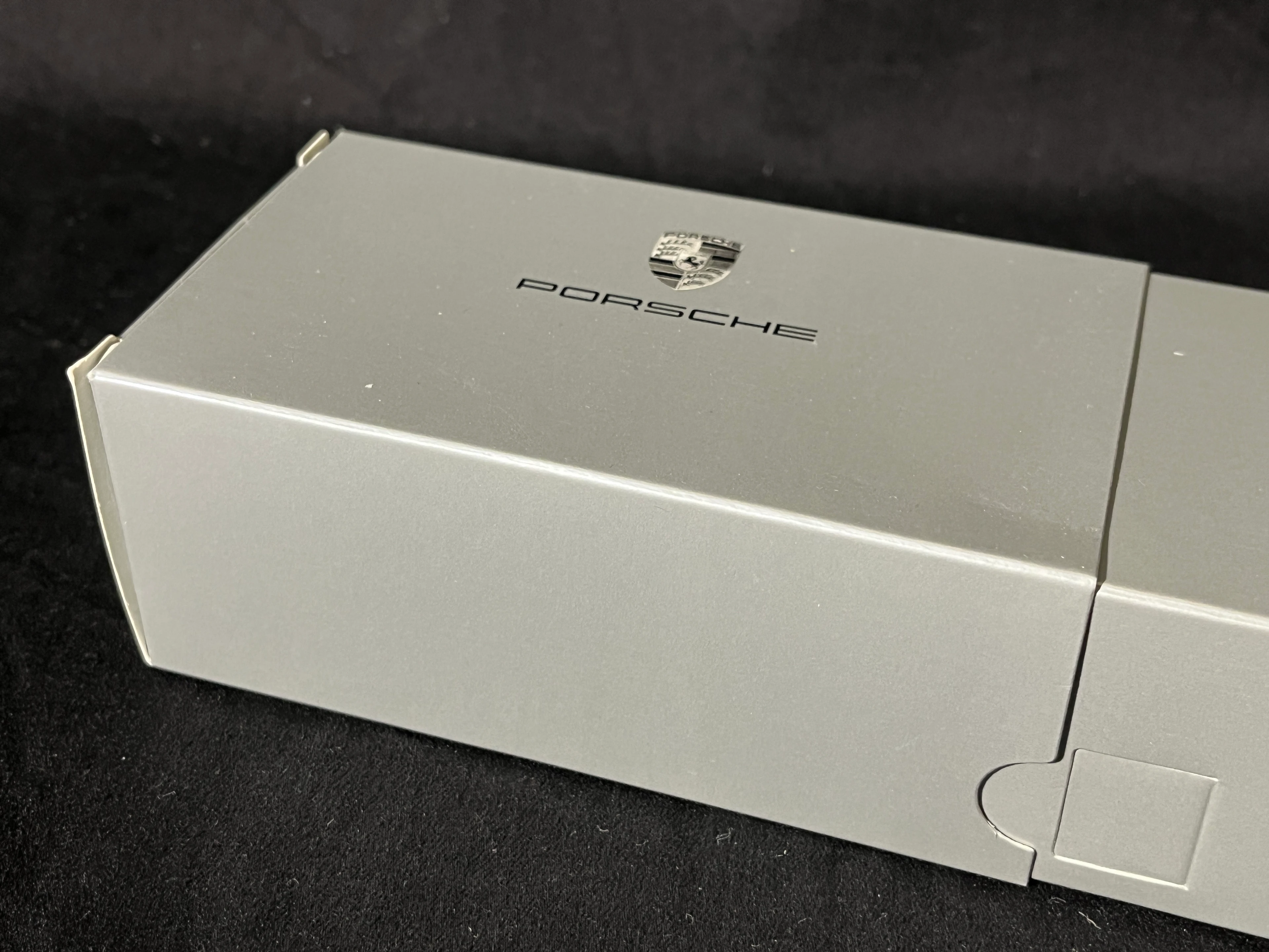 Porsche Carrera GT Werbemodell der PORSCHE AG 1:43 chrom in OVP