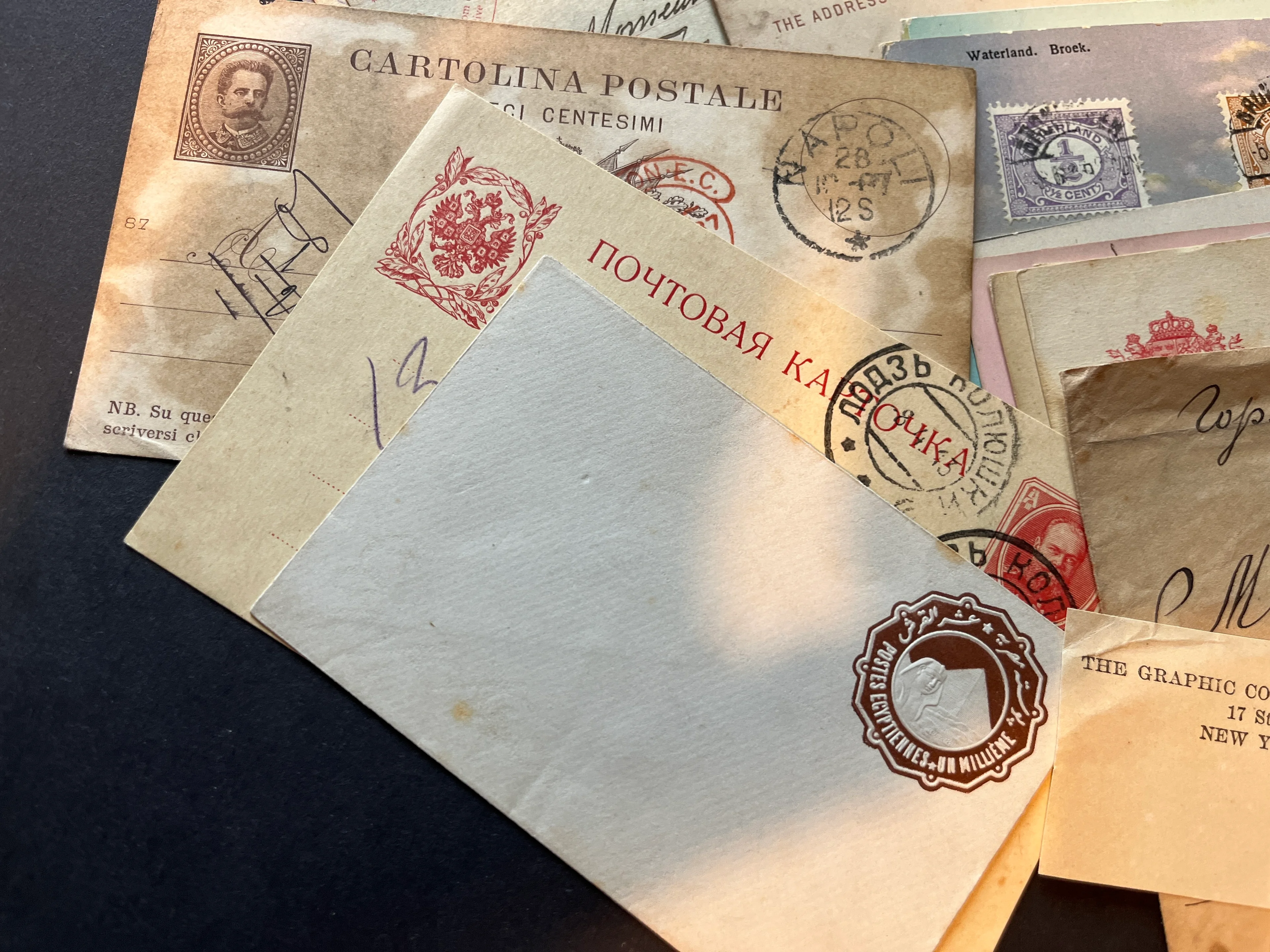 Konvolut alter Briefe, Postkarten und Ganzsachen aus allen Ländern