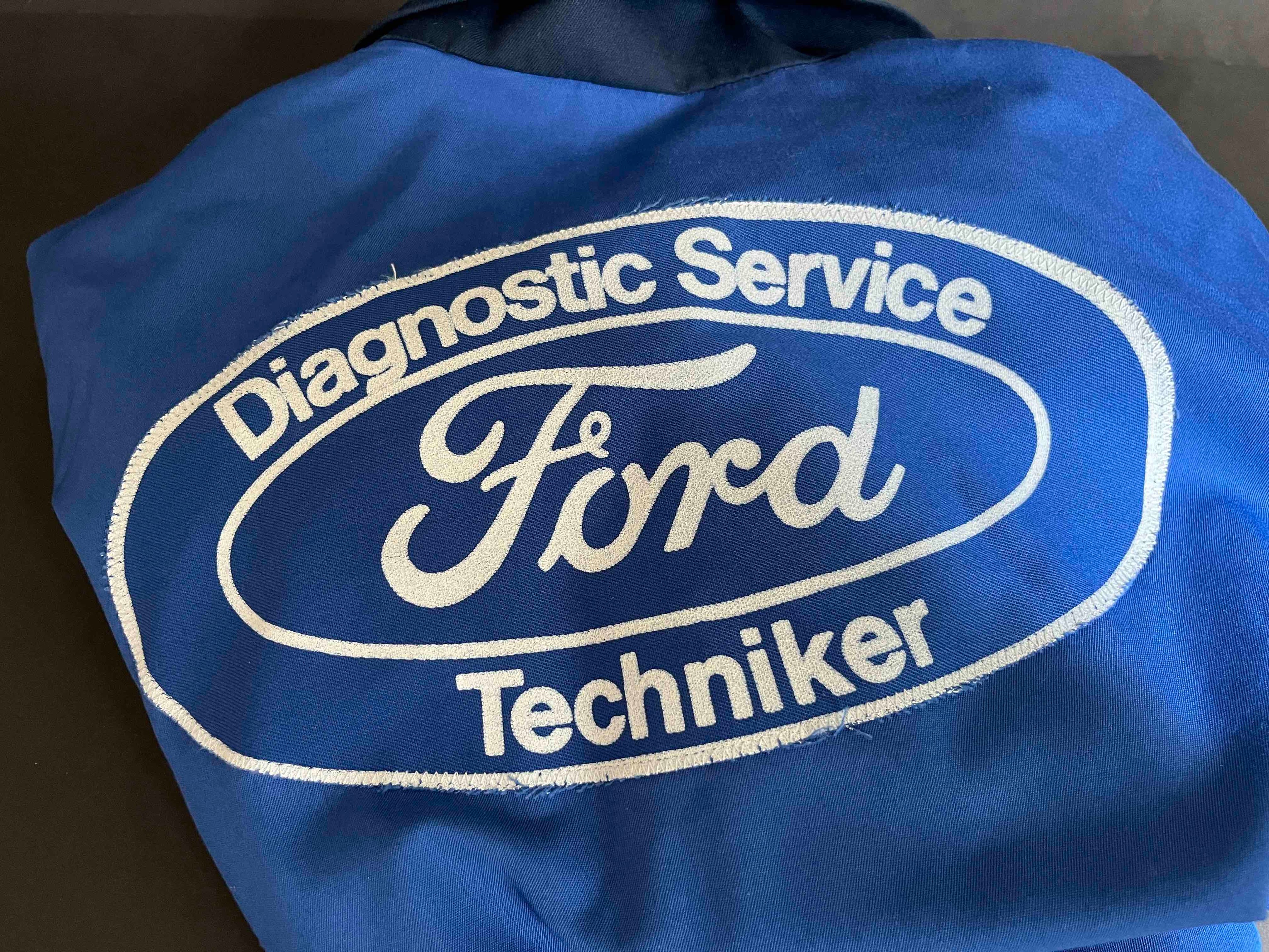FORD Servicemantel aus den 70/80er Jahren "Diagnostic Service Techniker"