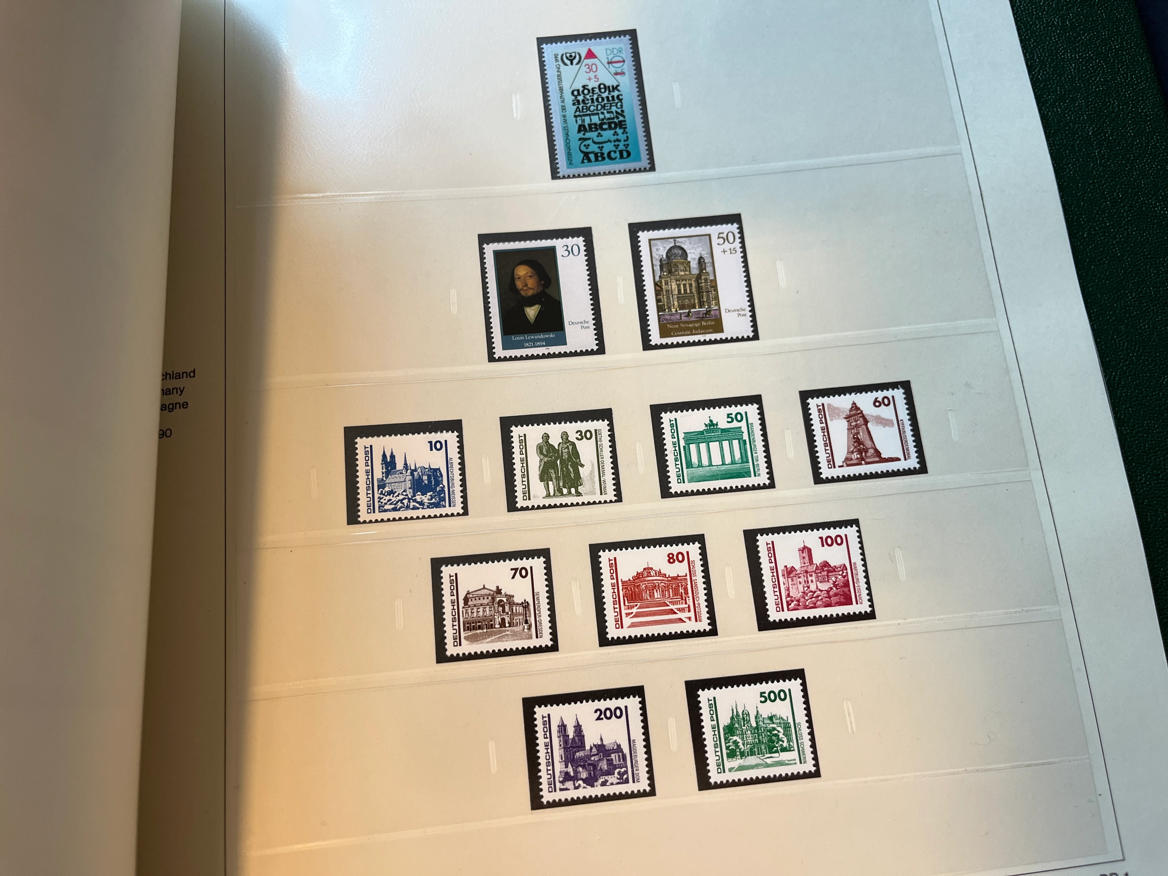 Briefmarken Vordruck-Album DDR 1985-1990 postfrisch 70% 0033