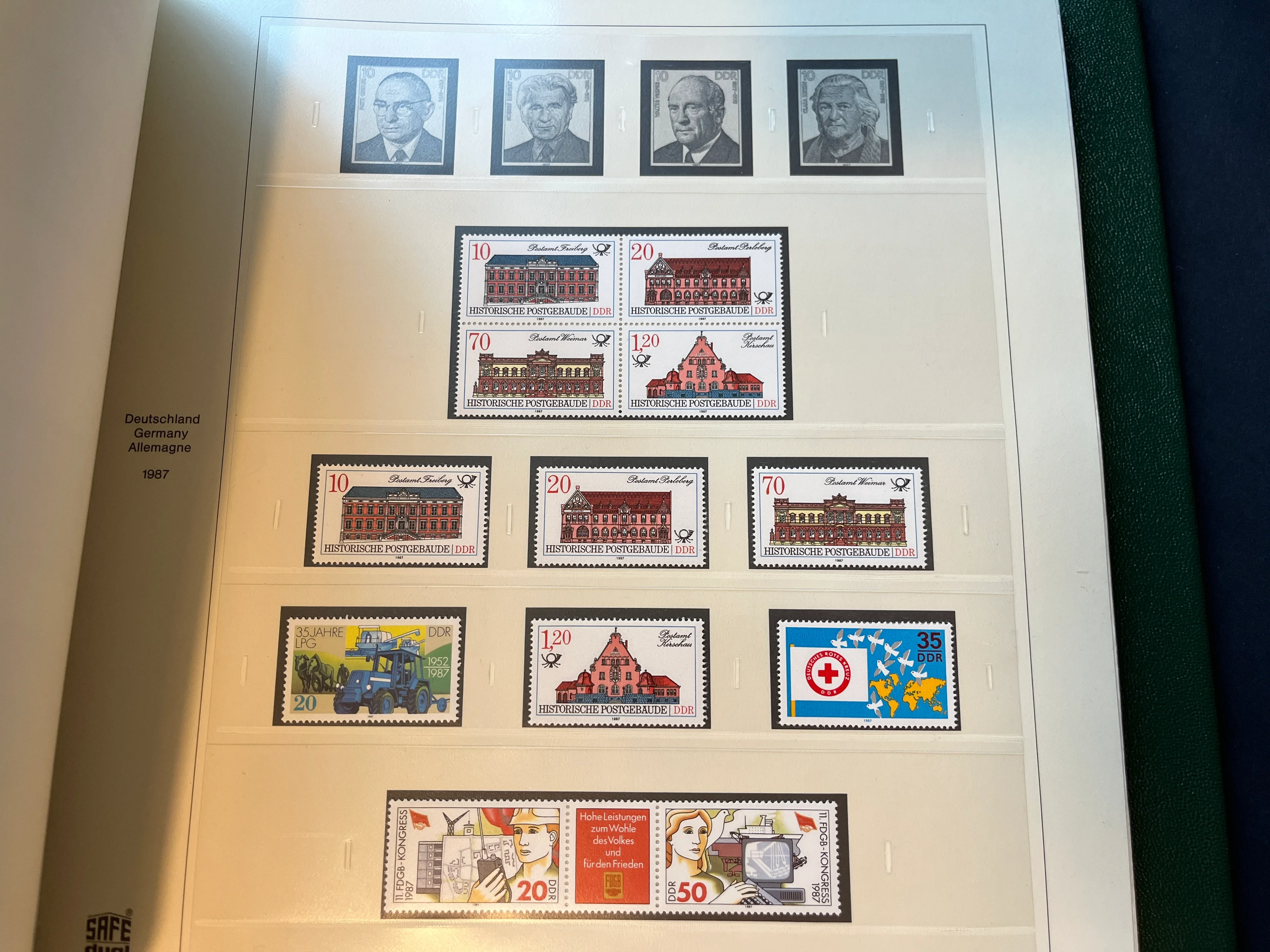 Briefmarken Vordruck-Album DDR 1985-1990 postfrisch 70% 0033