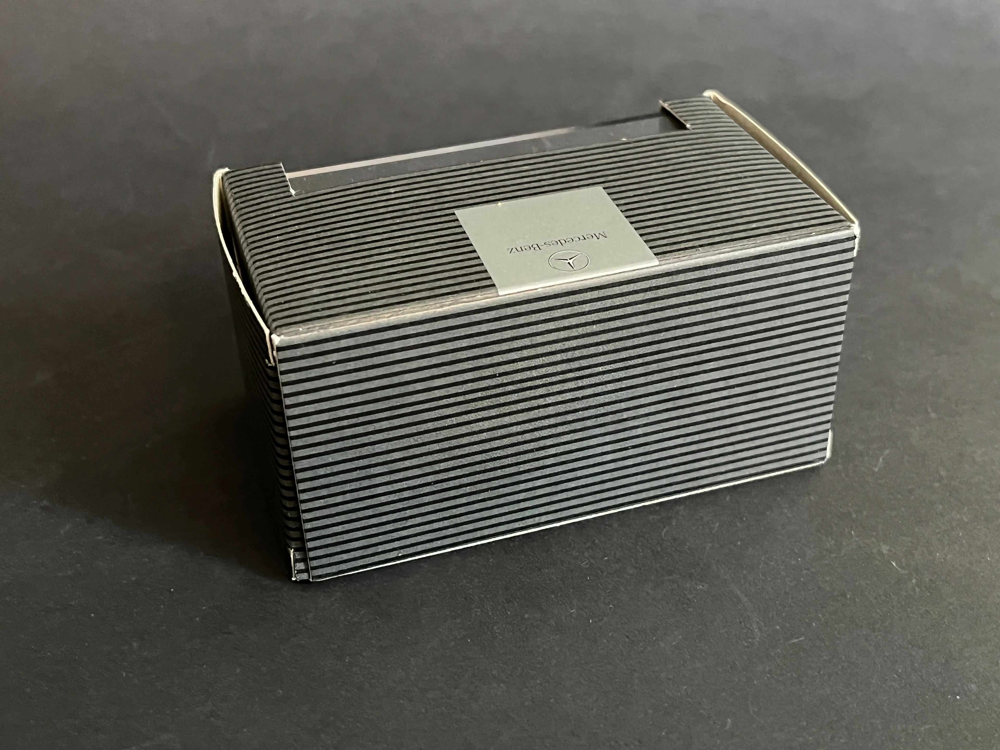 Mercedes Pressemodelle 1:87 PKW World Premiere C-Class 2007 silber