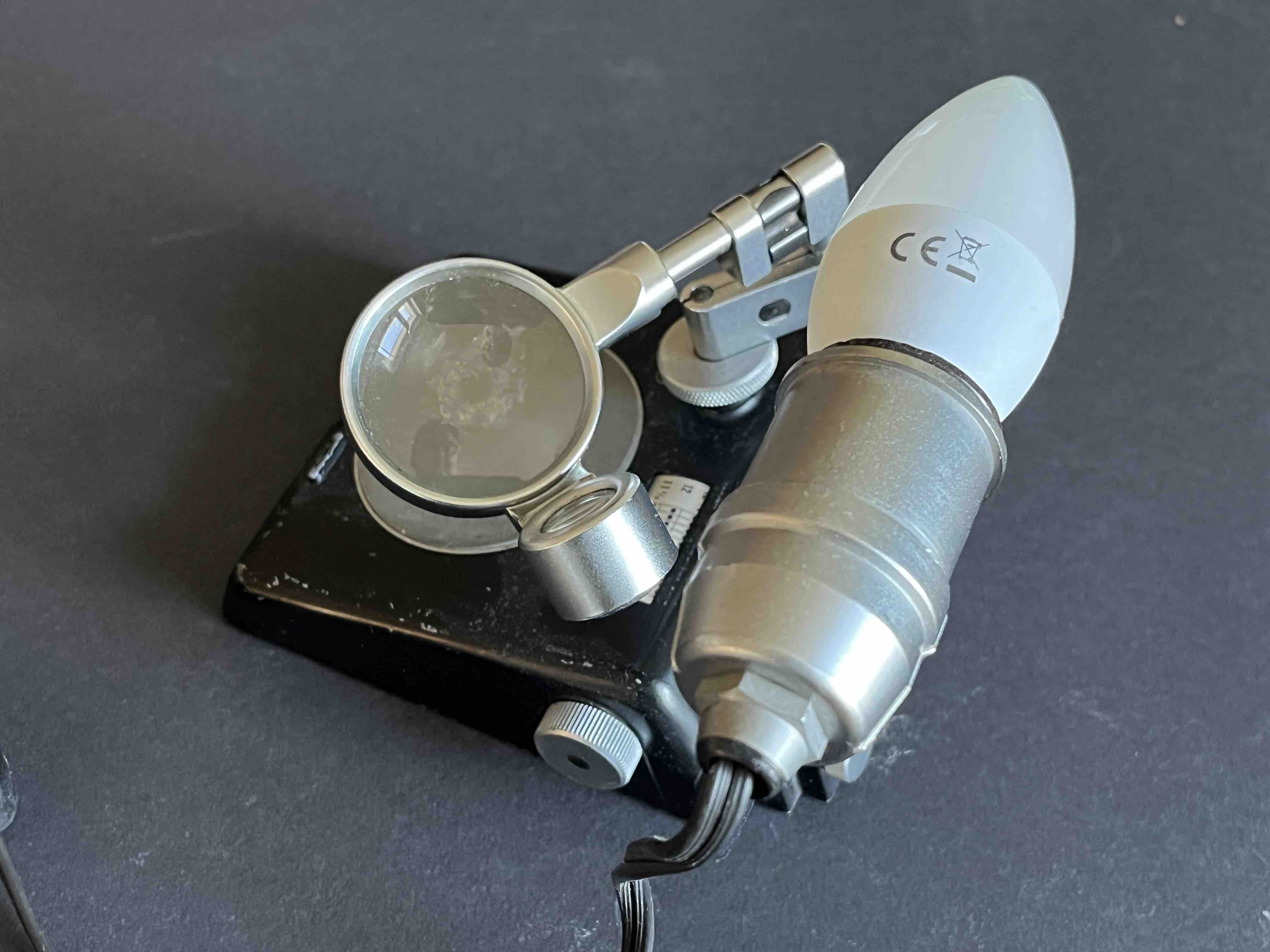 Briefmarken Lupe und Bestimmungsgerät 40er Jahre des 20. Jhd